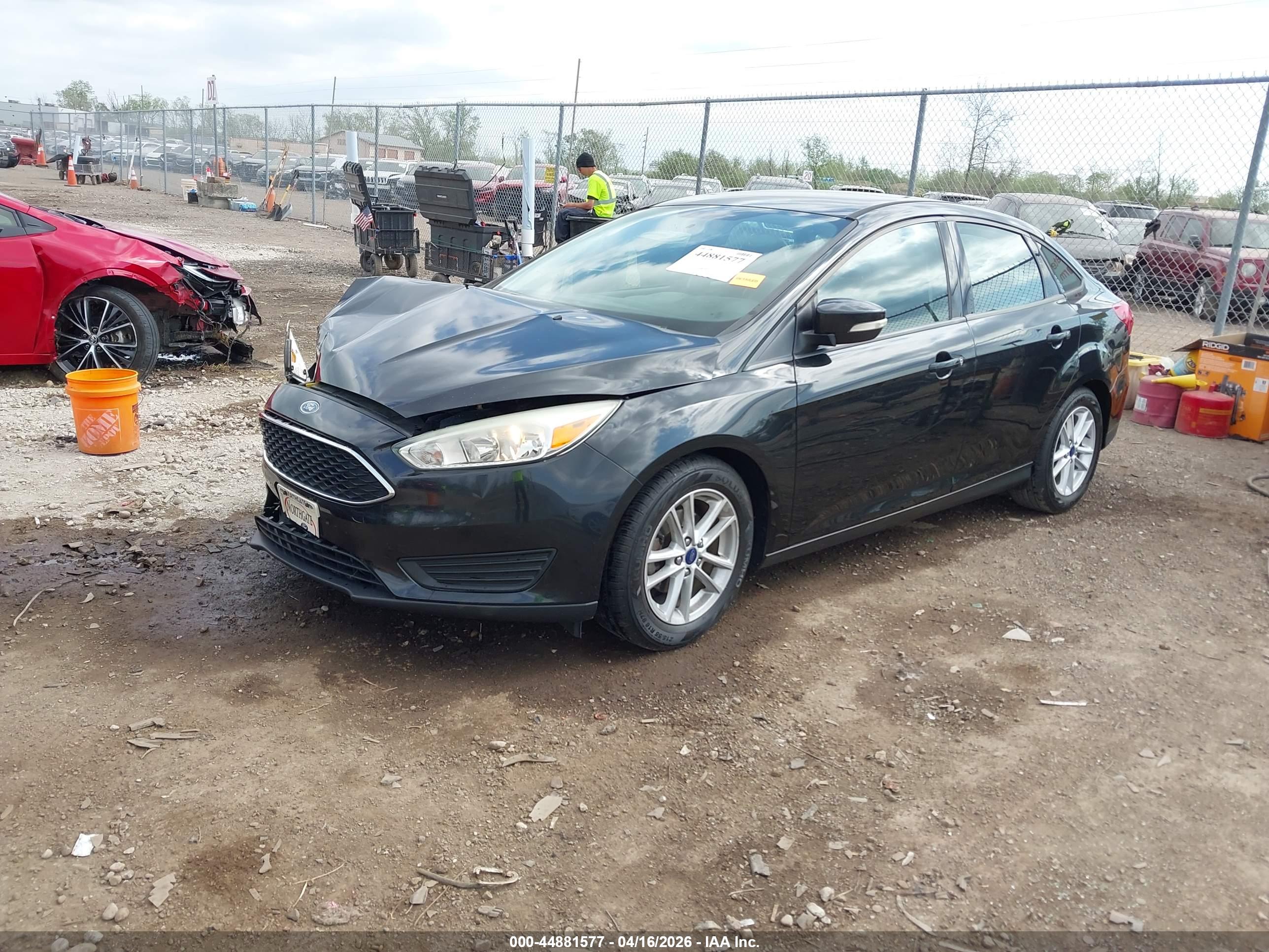 FORD FOCUS image 2