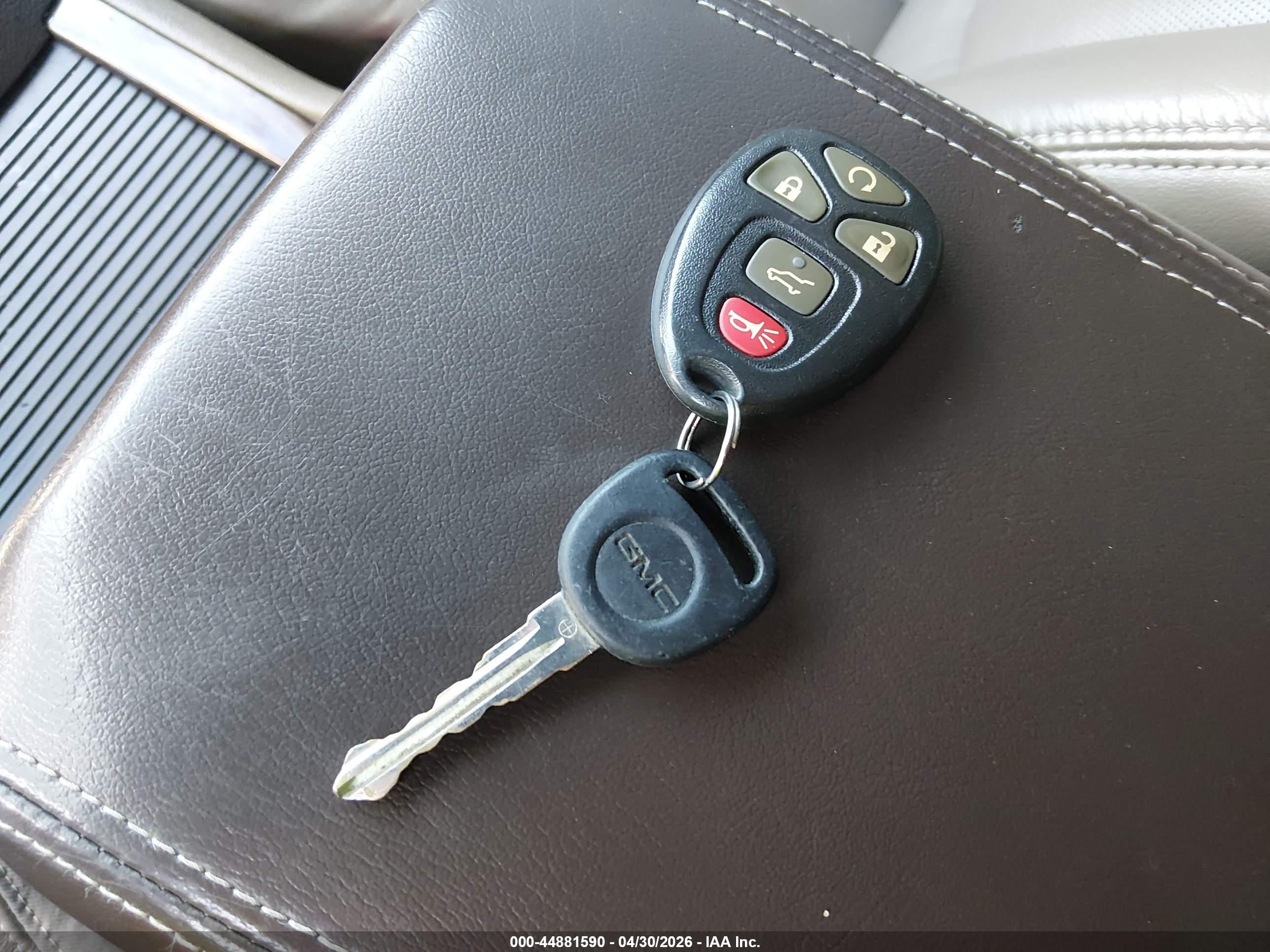 GMC ACADIA image 11
