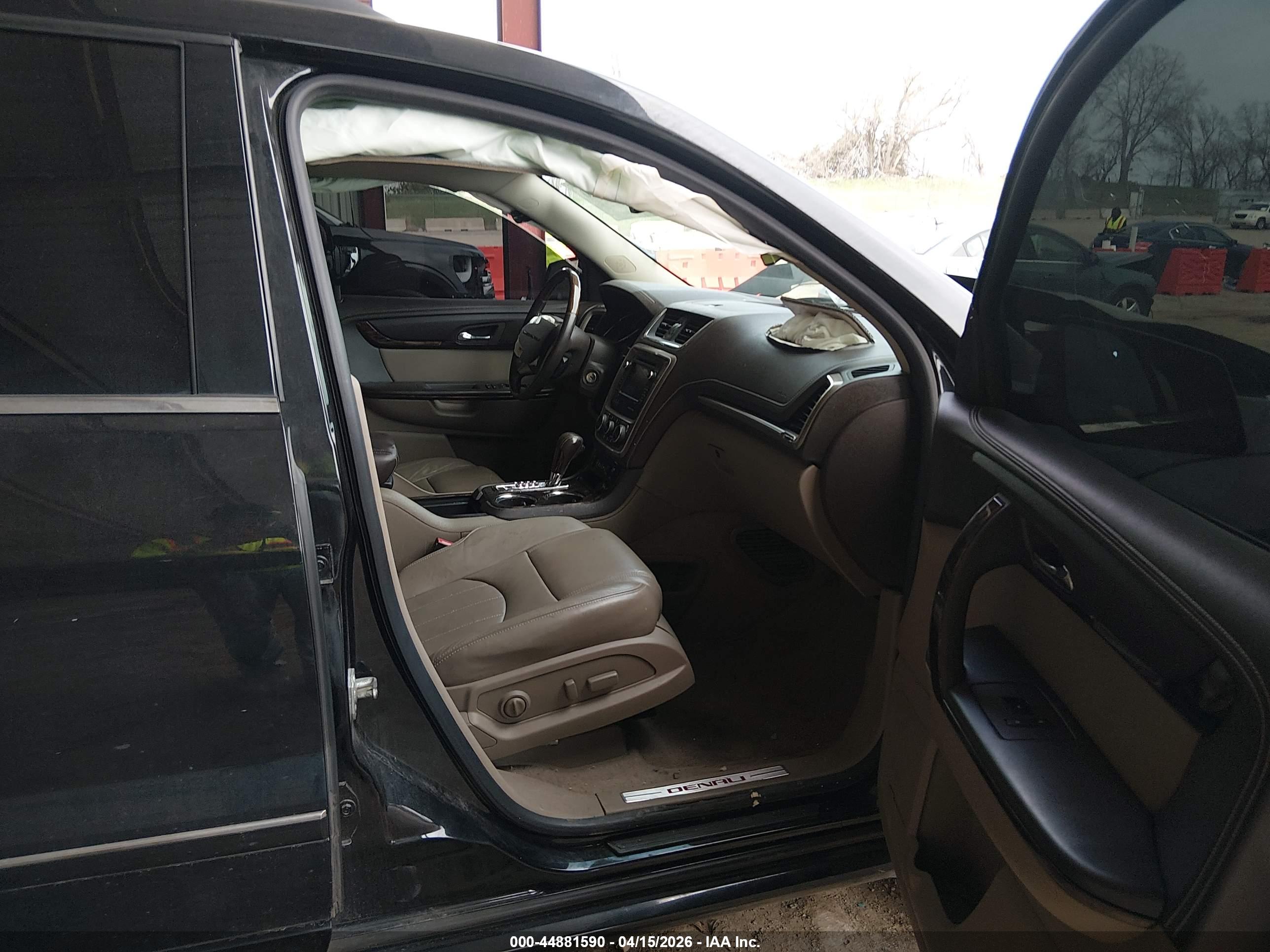 GMC ACADIA image 5