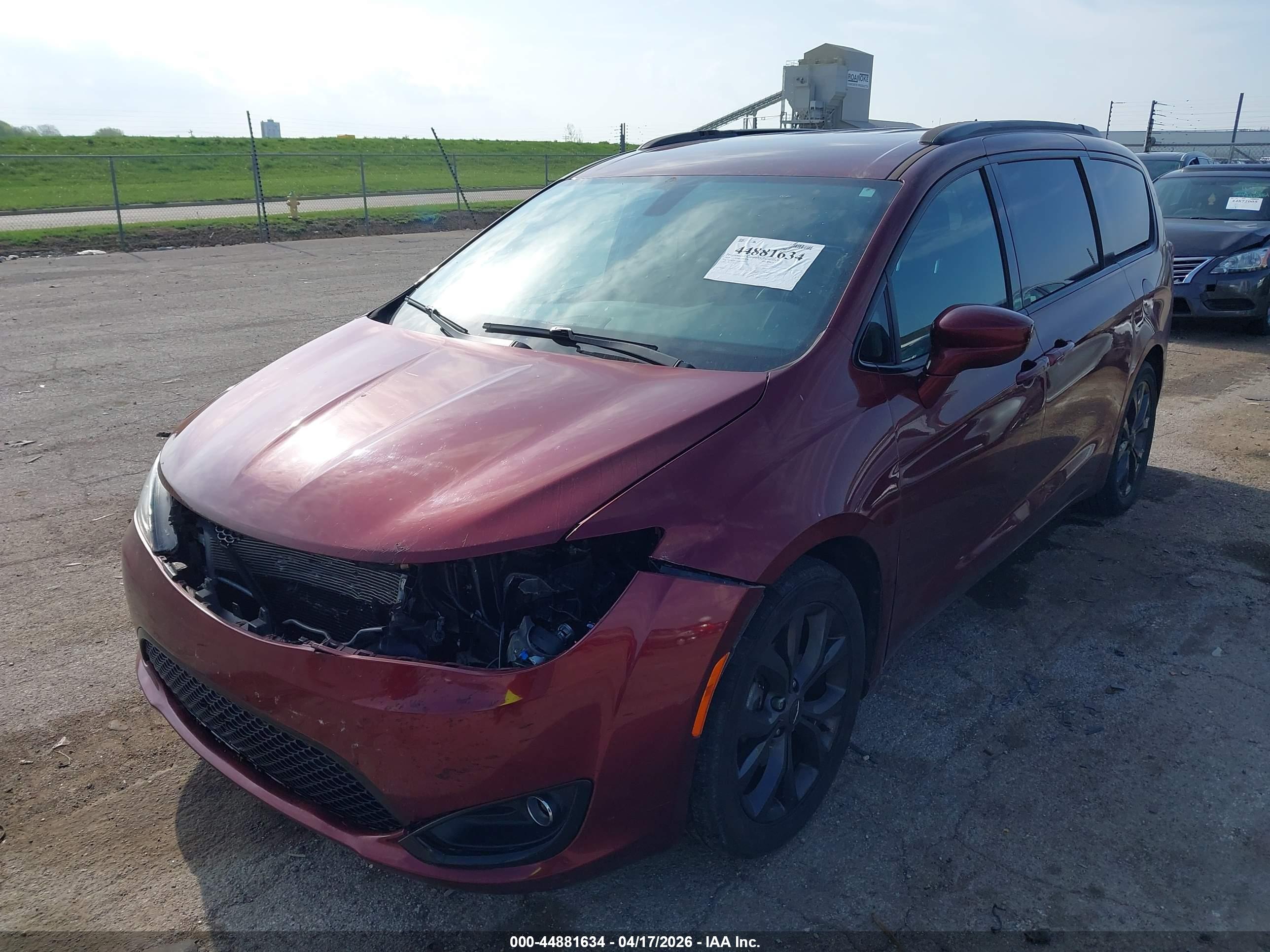 CHRYSLER PACIFICA image 2
