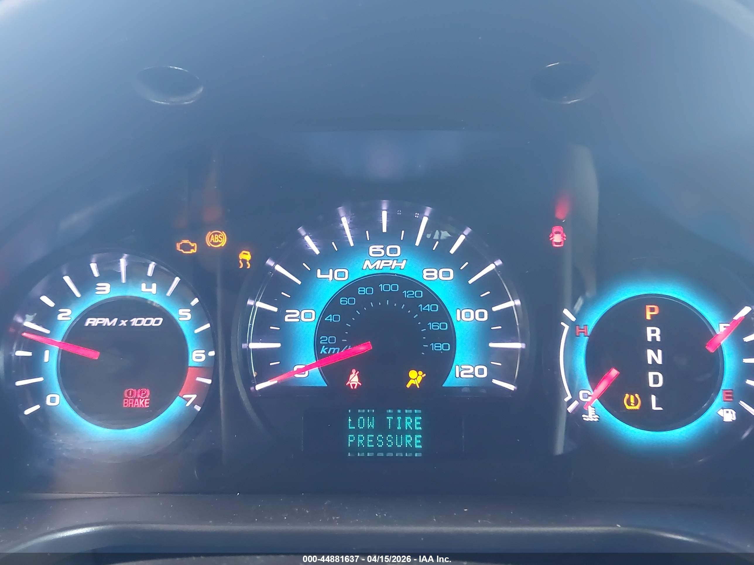 FORD FUSION image 7
