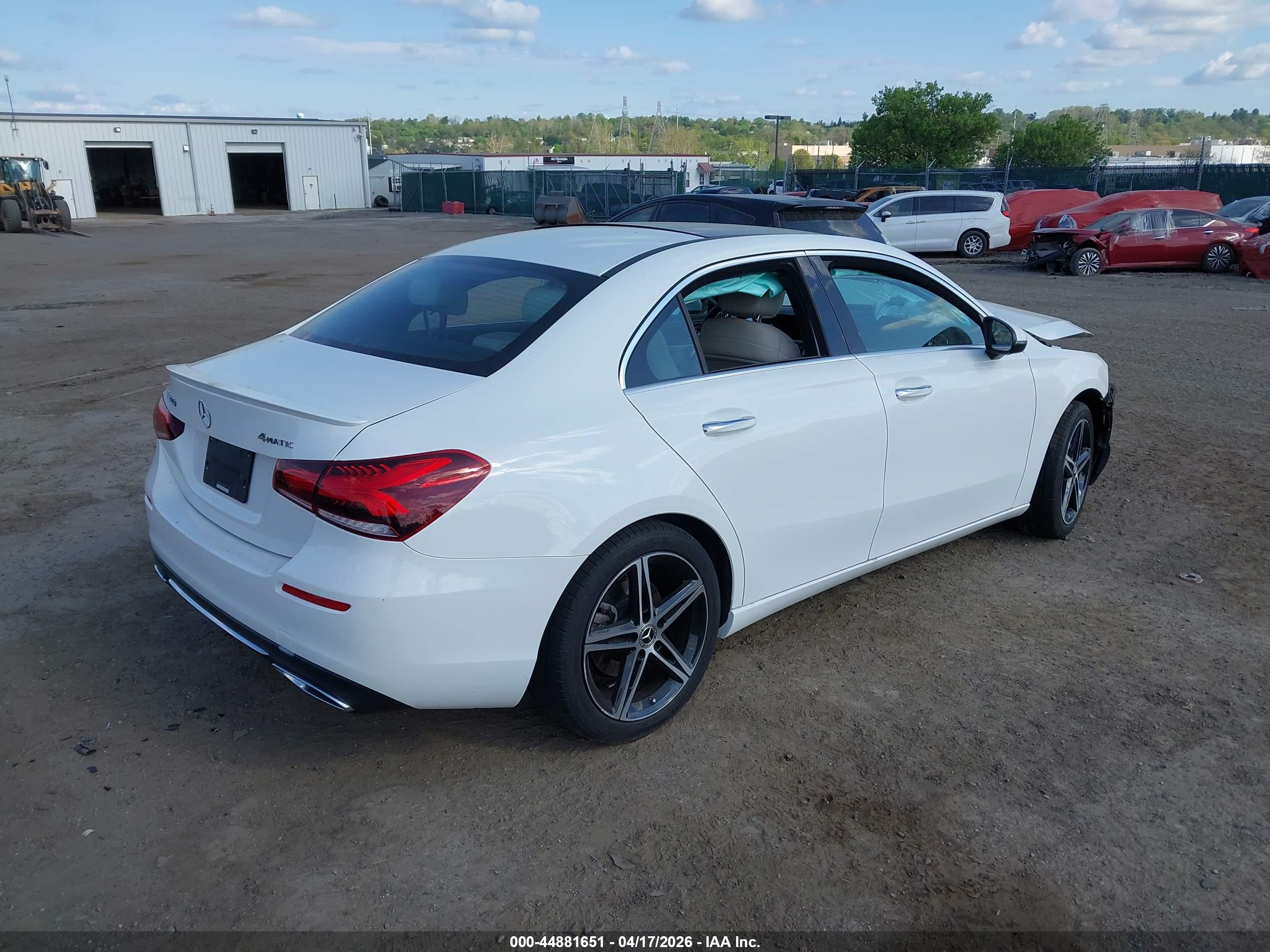 MERCEDES-BENZ A image 4