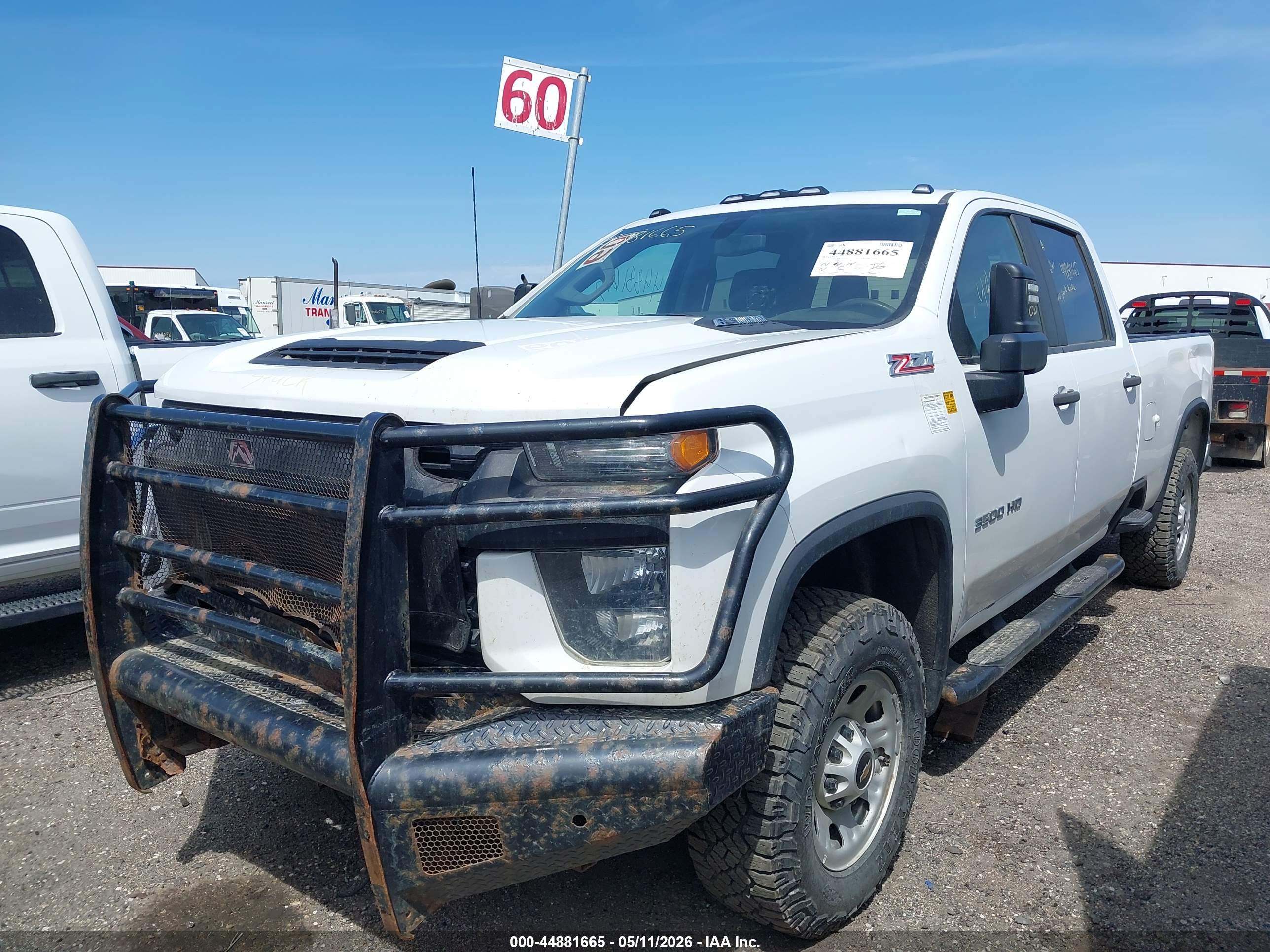 CHEVROLET SILVERADO image 6