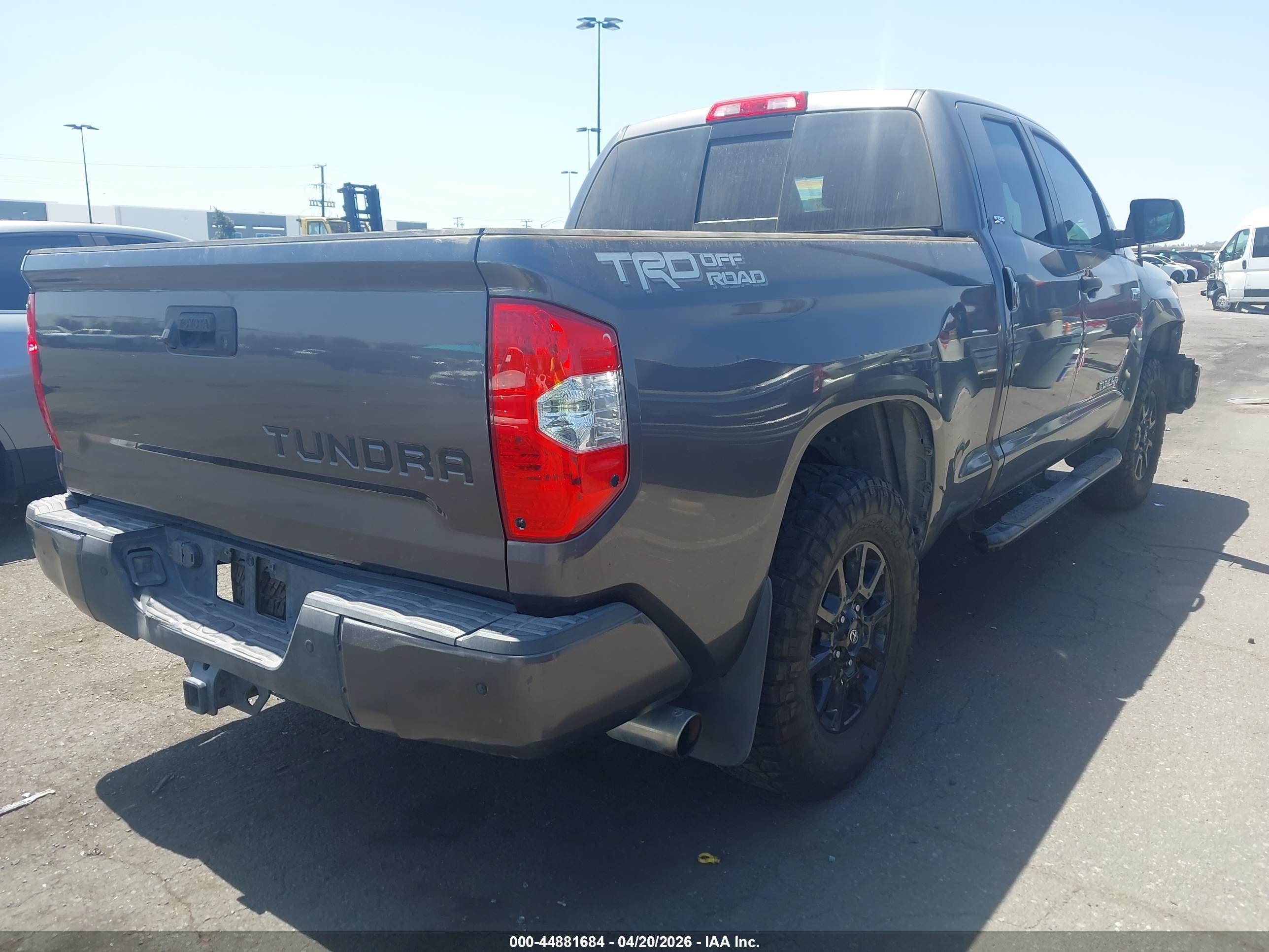 TOYOTA TUNDRA image 4