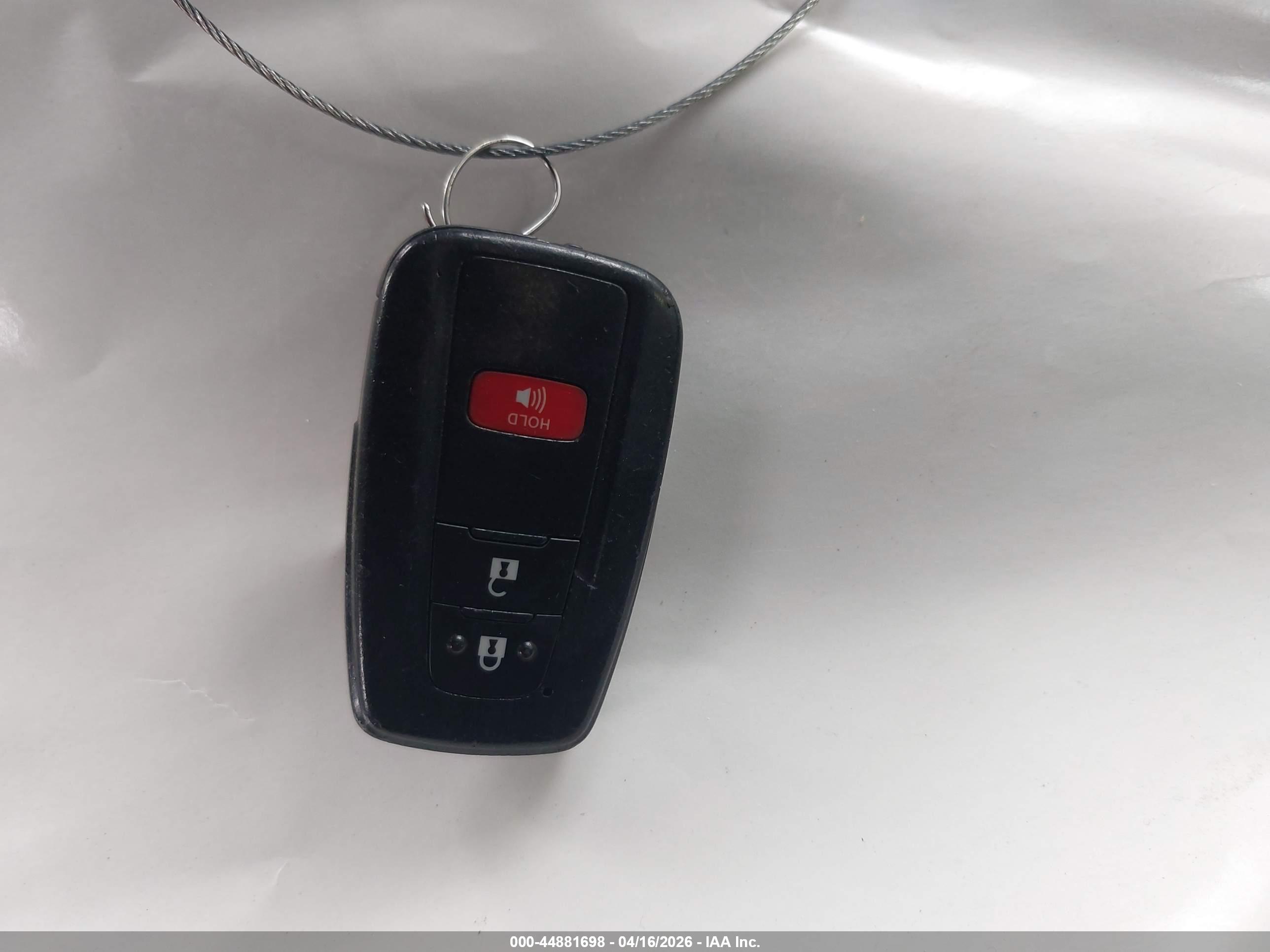 TOYOTA PRIUS image 11