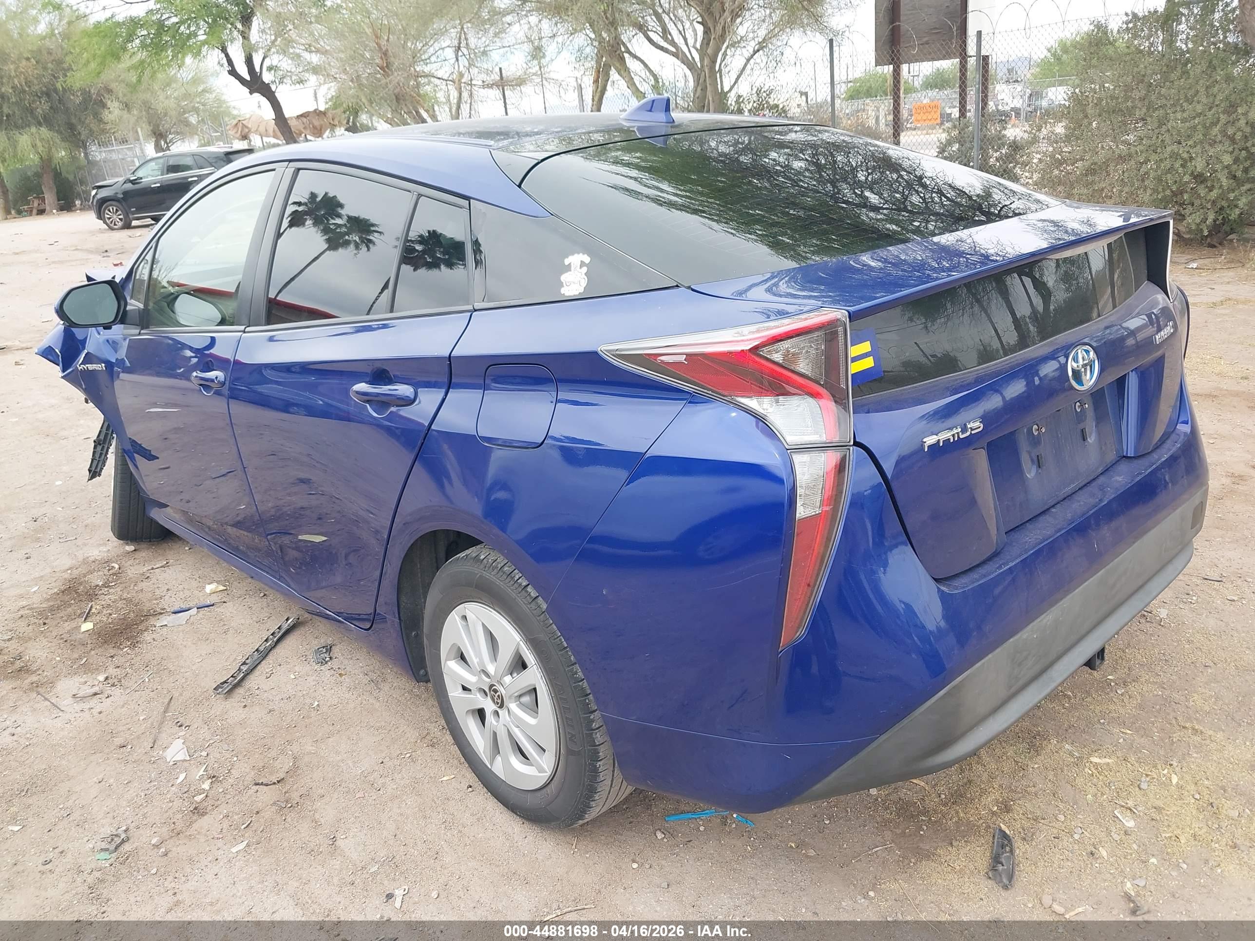 TOYOTA PRIUS image 3
