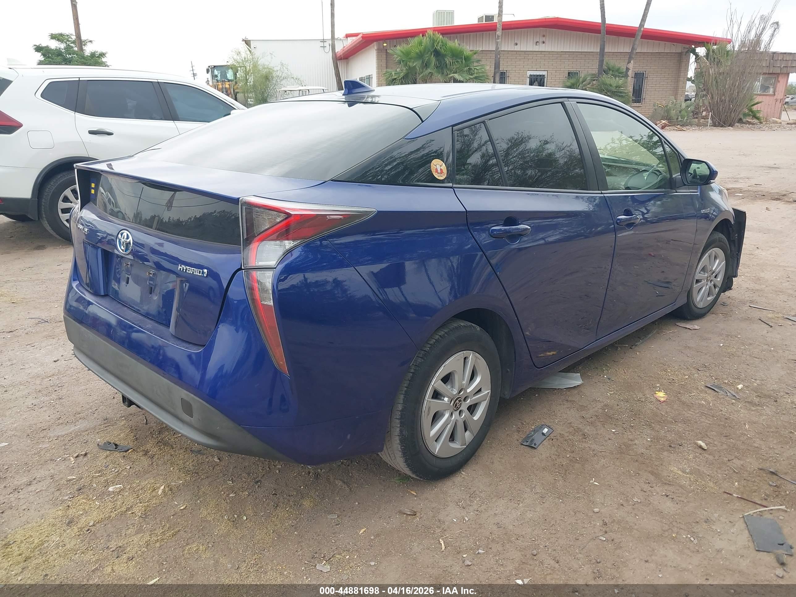 TOYOTA PRIUS image 4