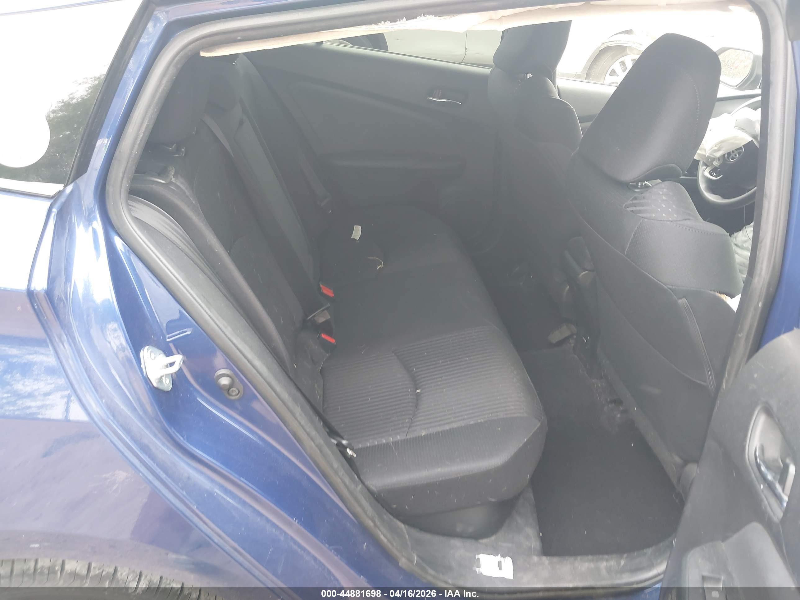 TOYOTA PRIUS image 8