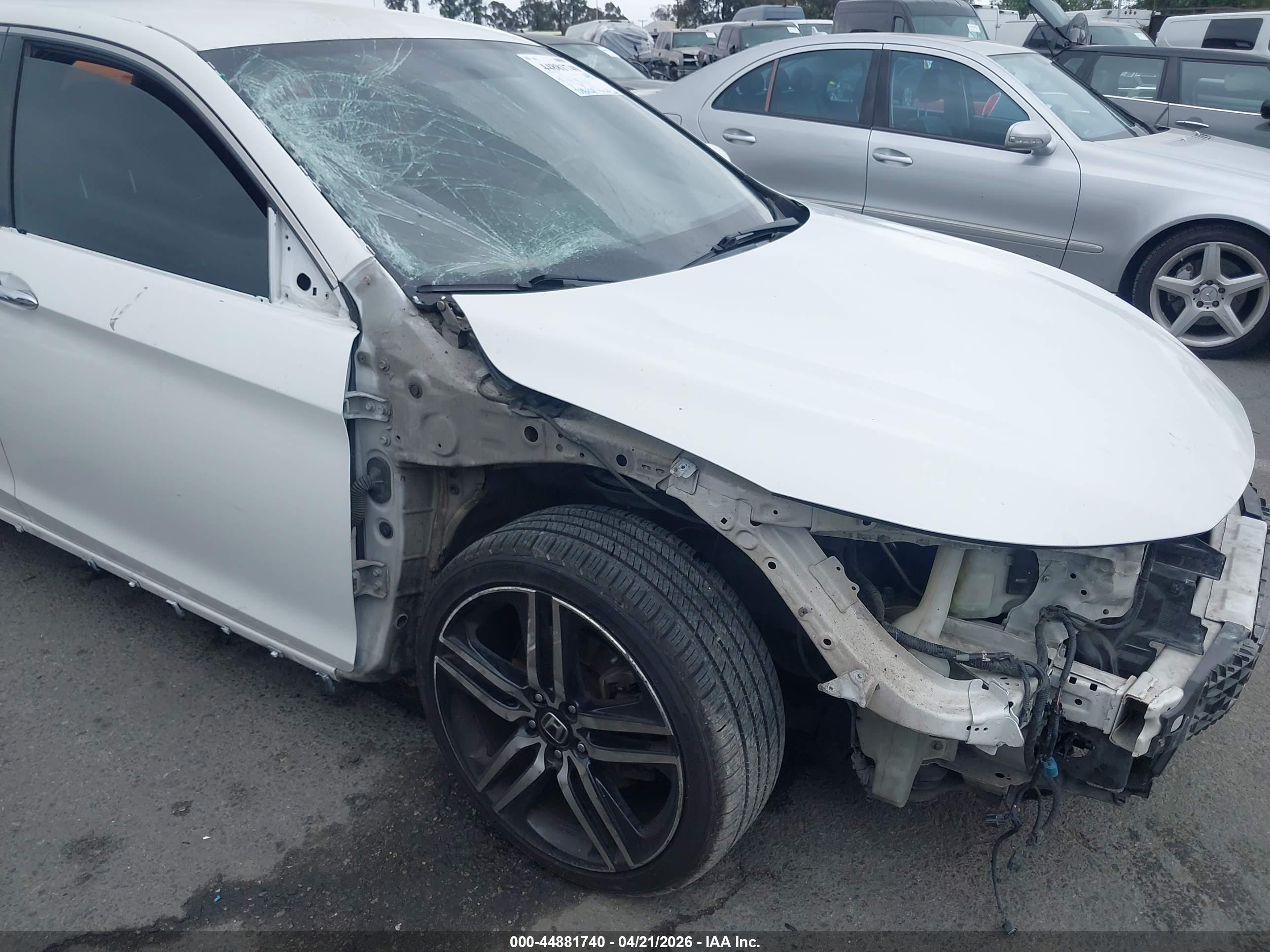 HONDA ACCORD image 6