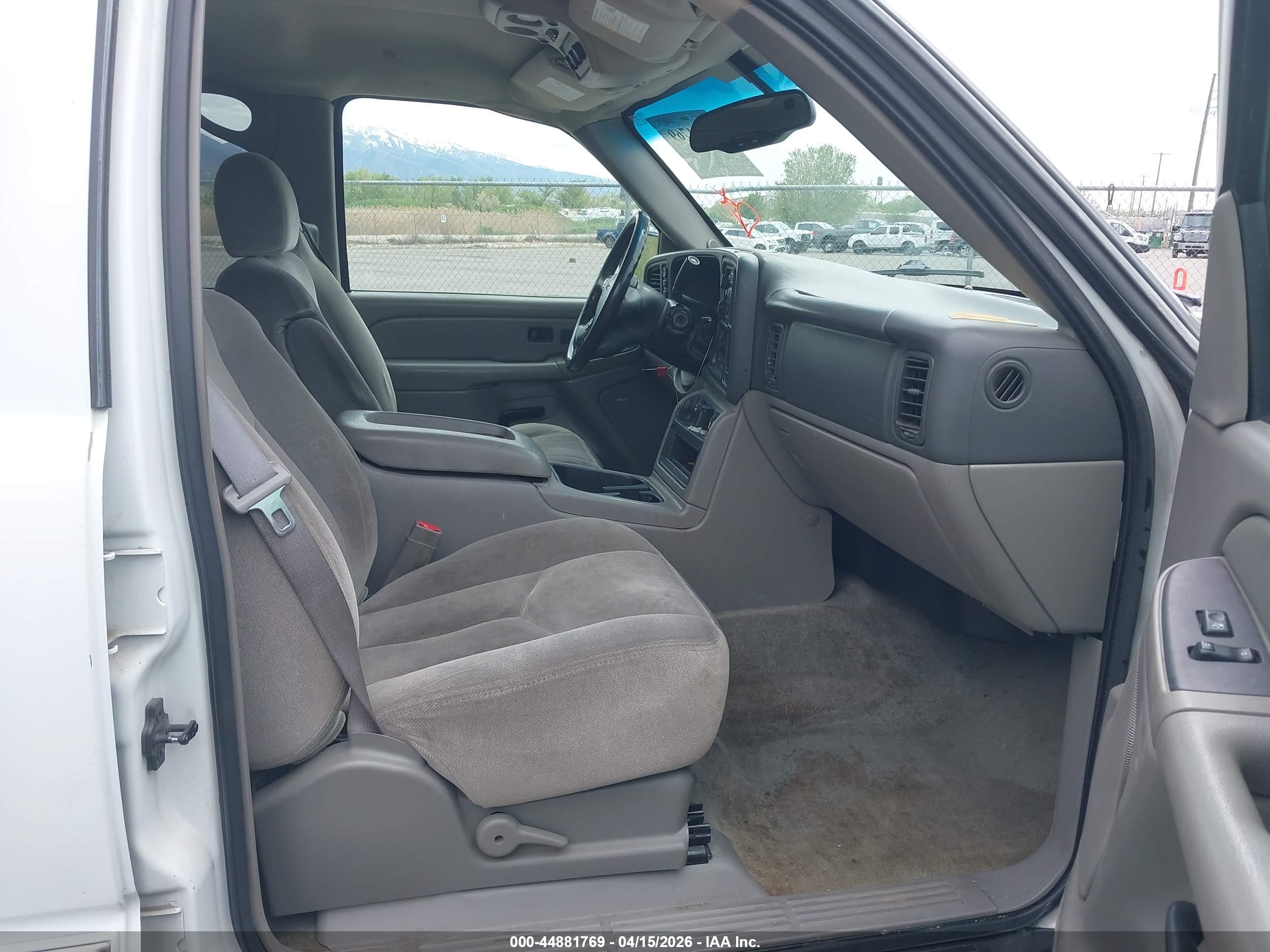 GMC YUKON image 5