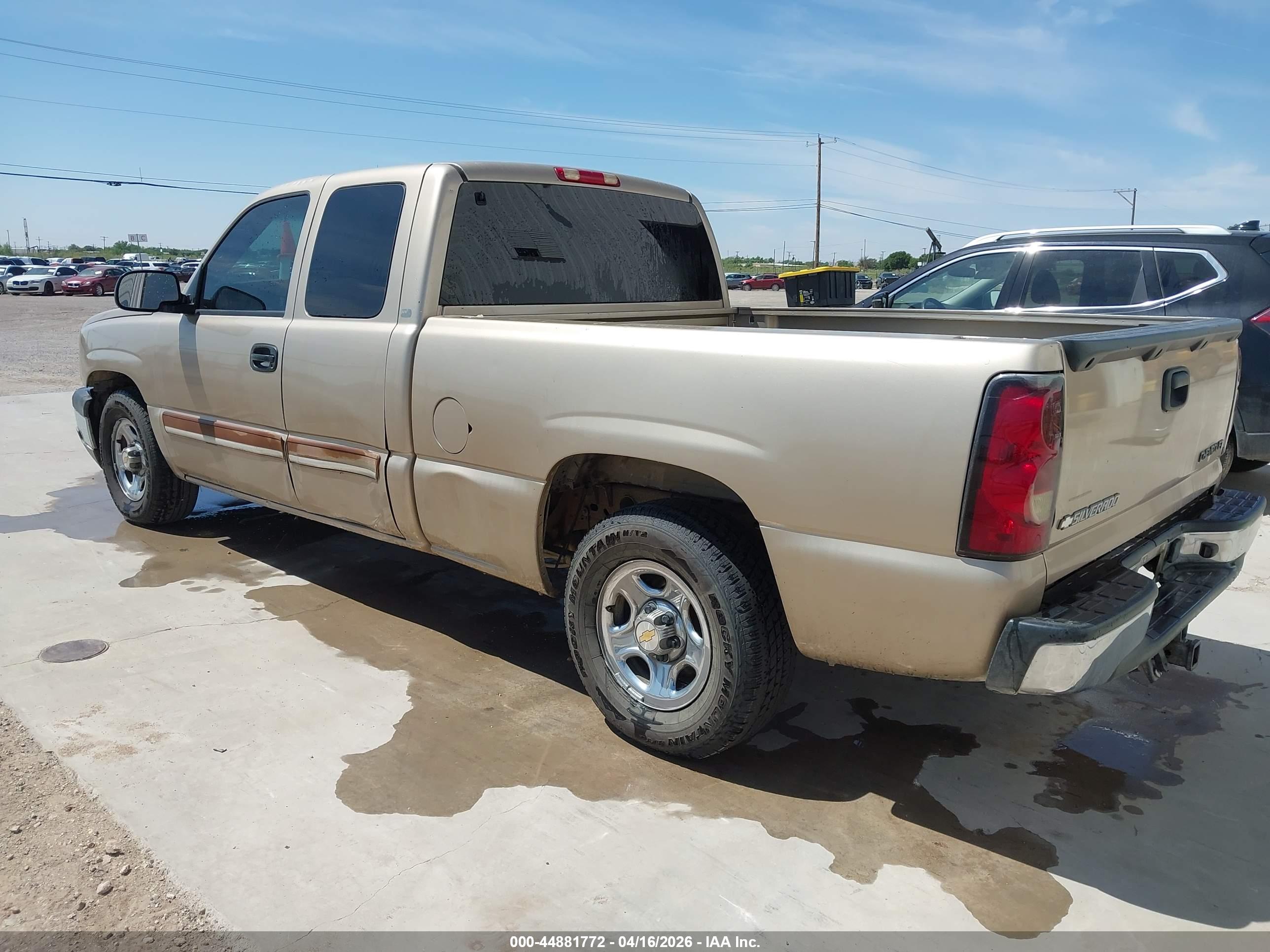 CHEVROLET SILVERADO image 3