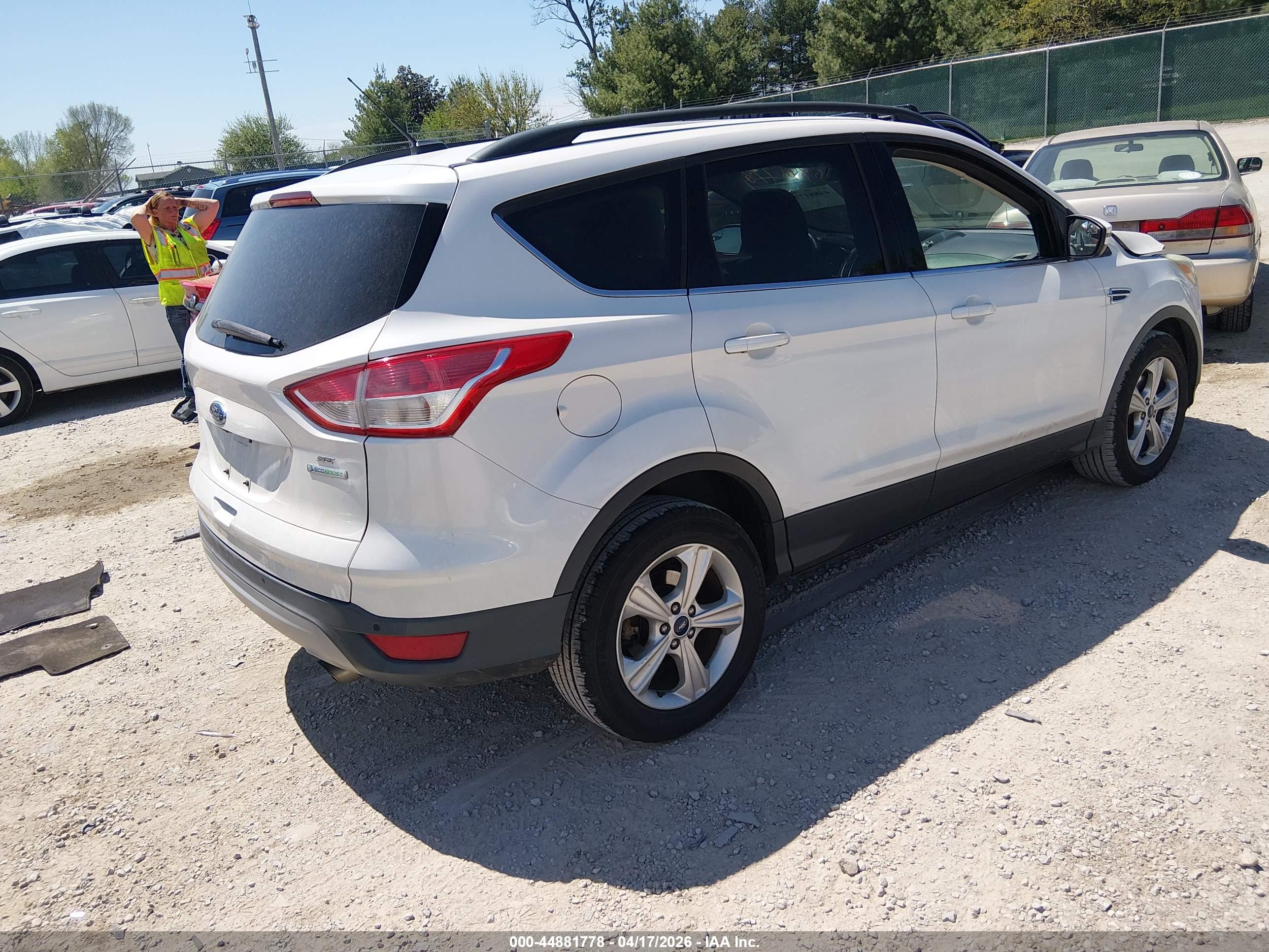 FORD ESCAPE image 4