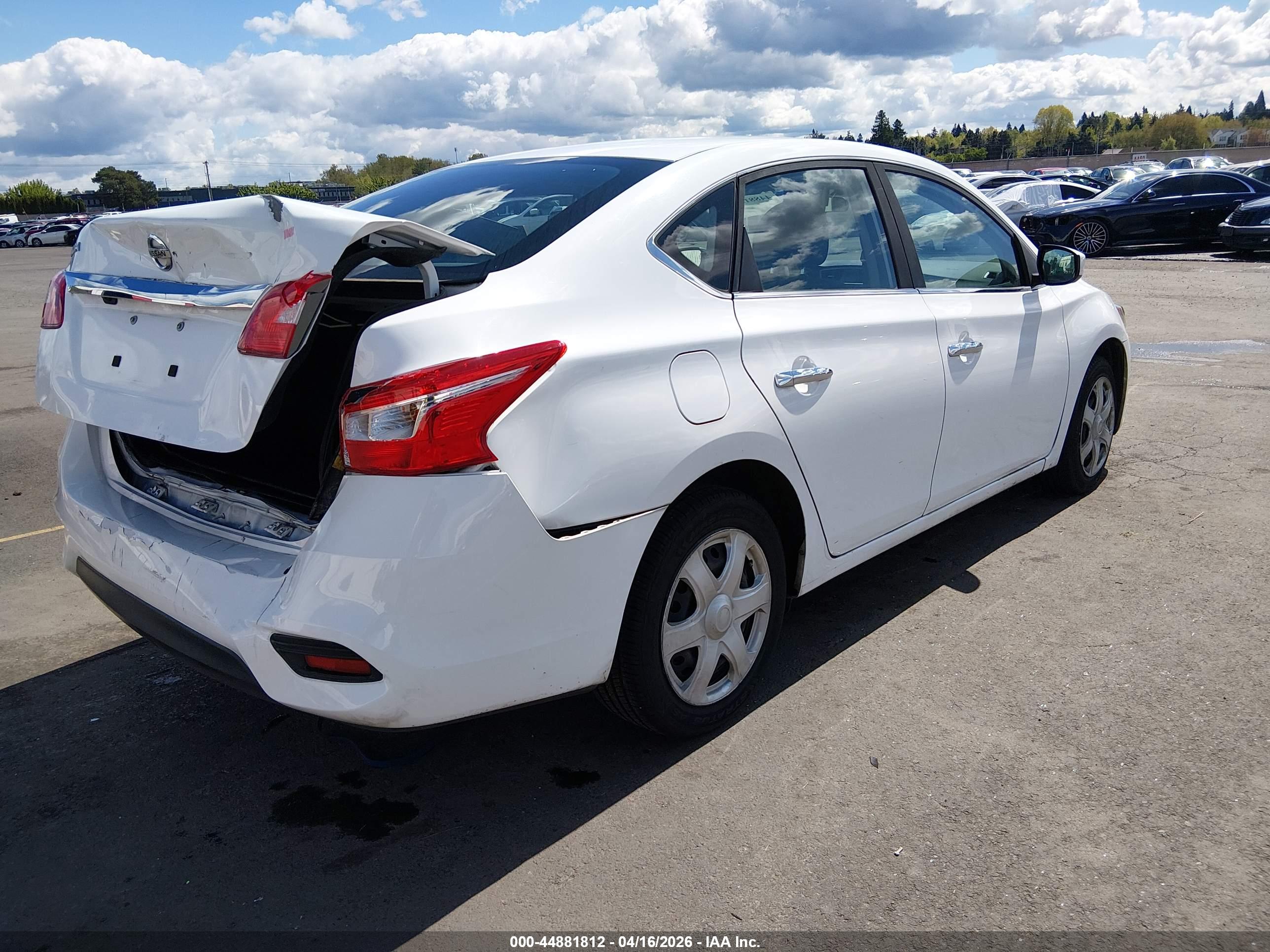 NISSAN SENTRA image 4