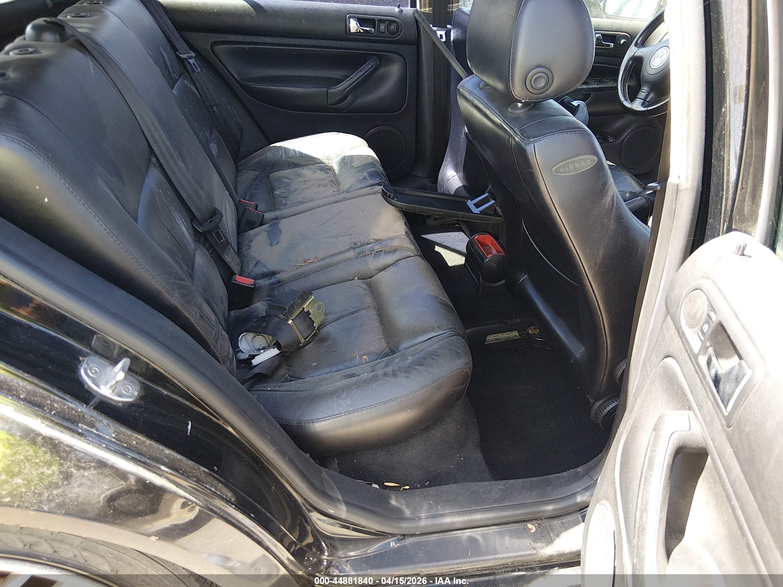 VOLKSWAGEN GOLF image 8