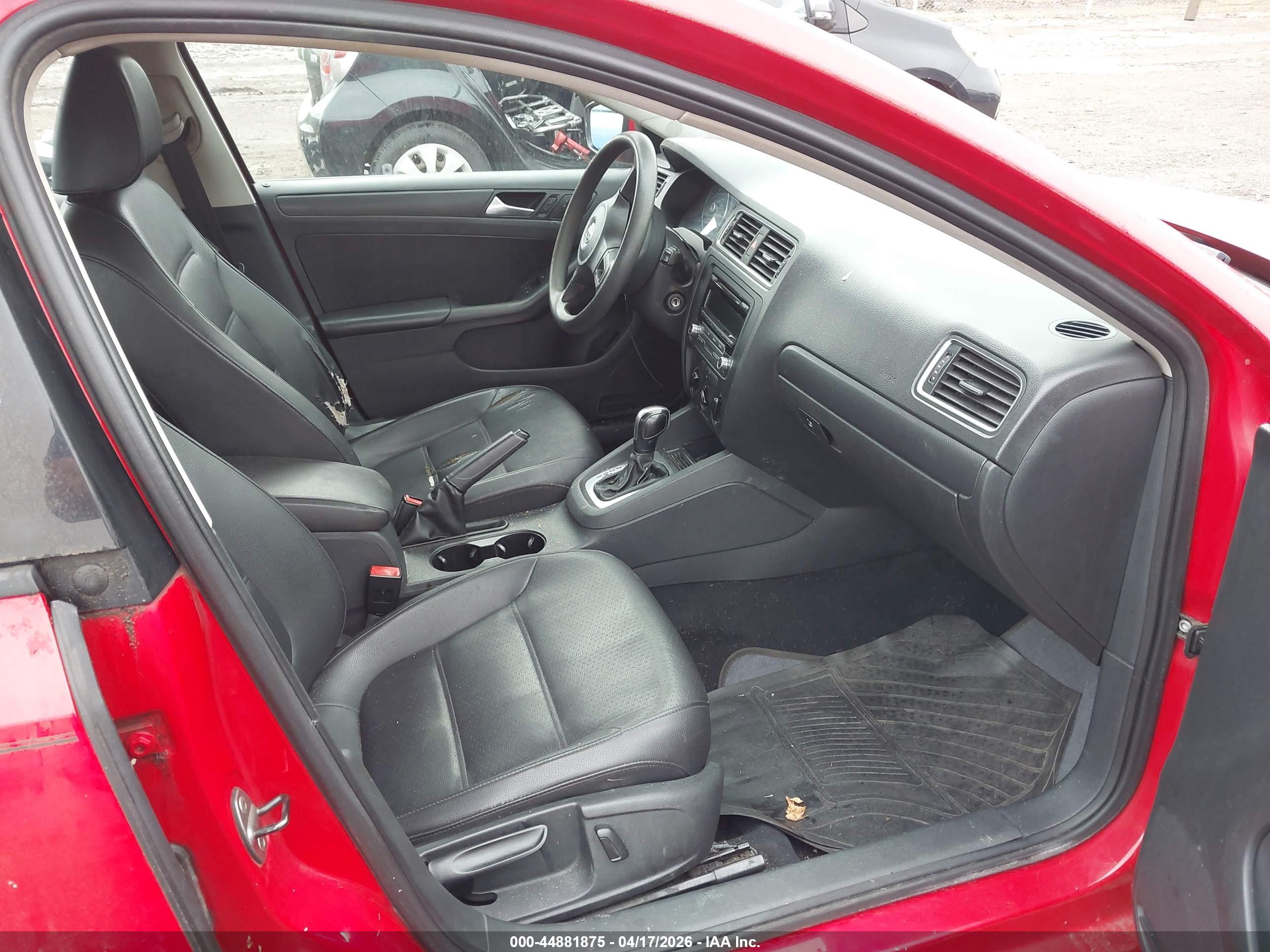VOLKSWAGEN JETTA image 5