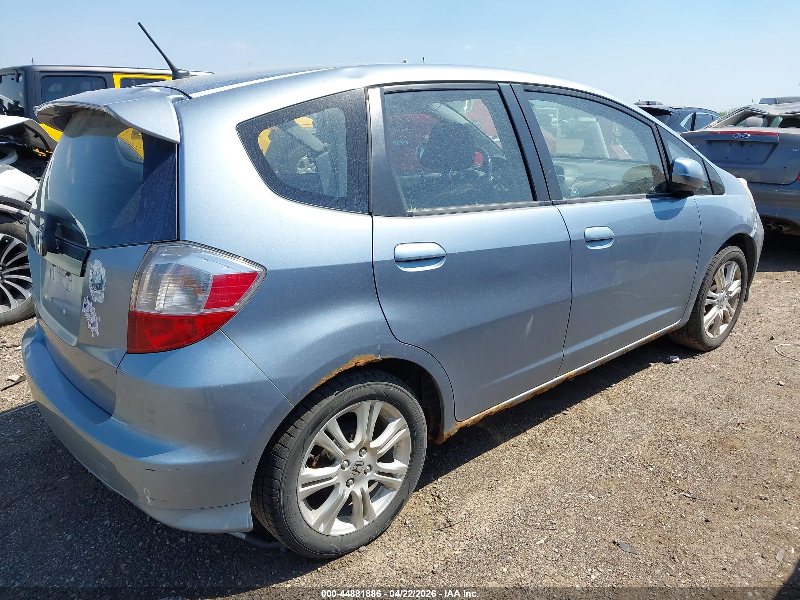 HONDA FIT image 4