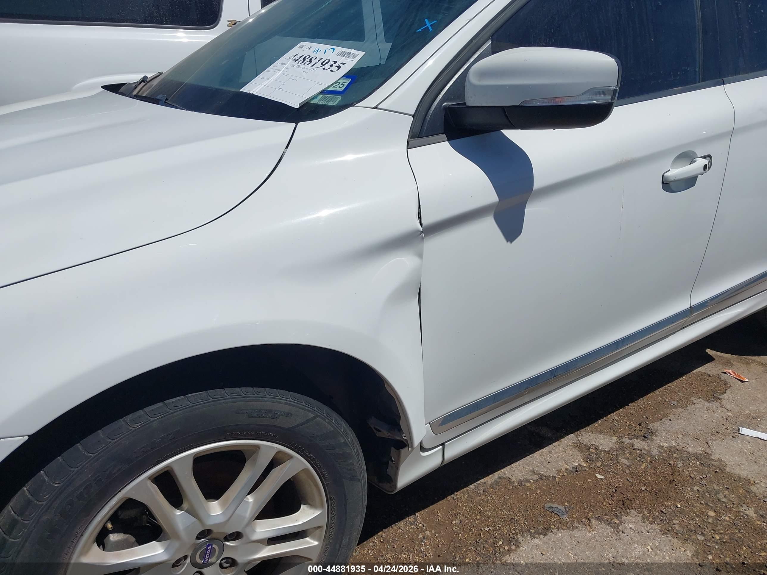 VOLVO XC60 image 6