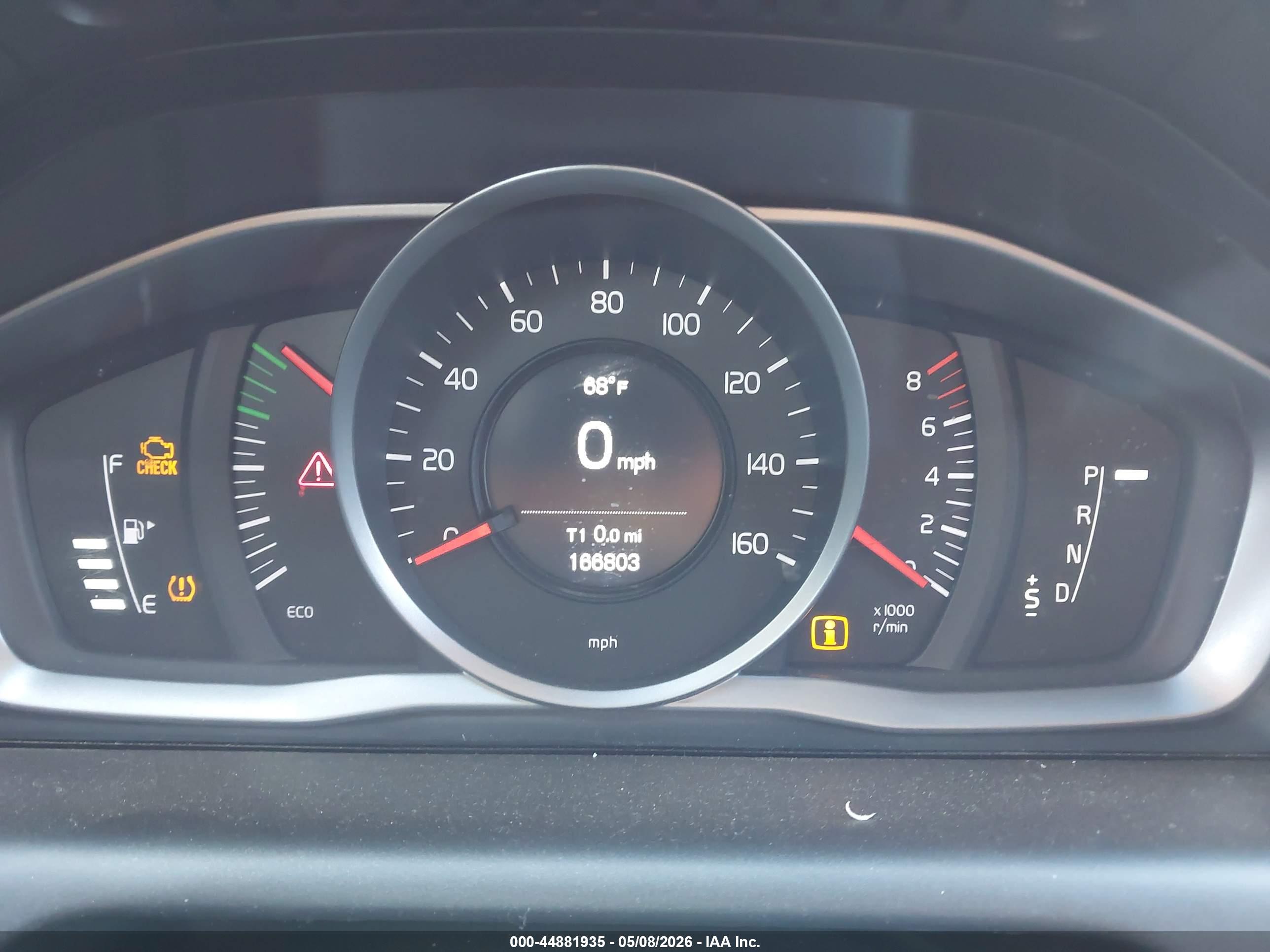 VOLVO XC60 image 7