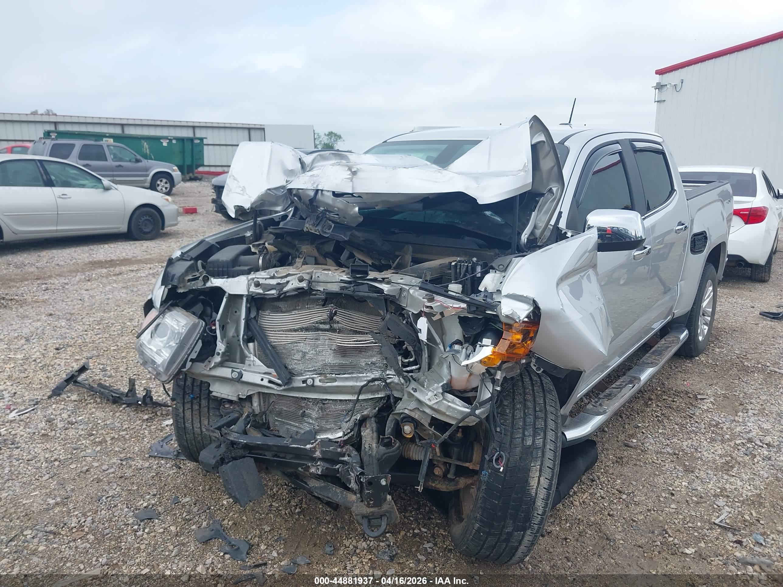 GMC CANYON image 6