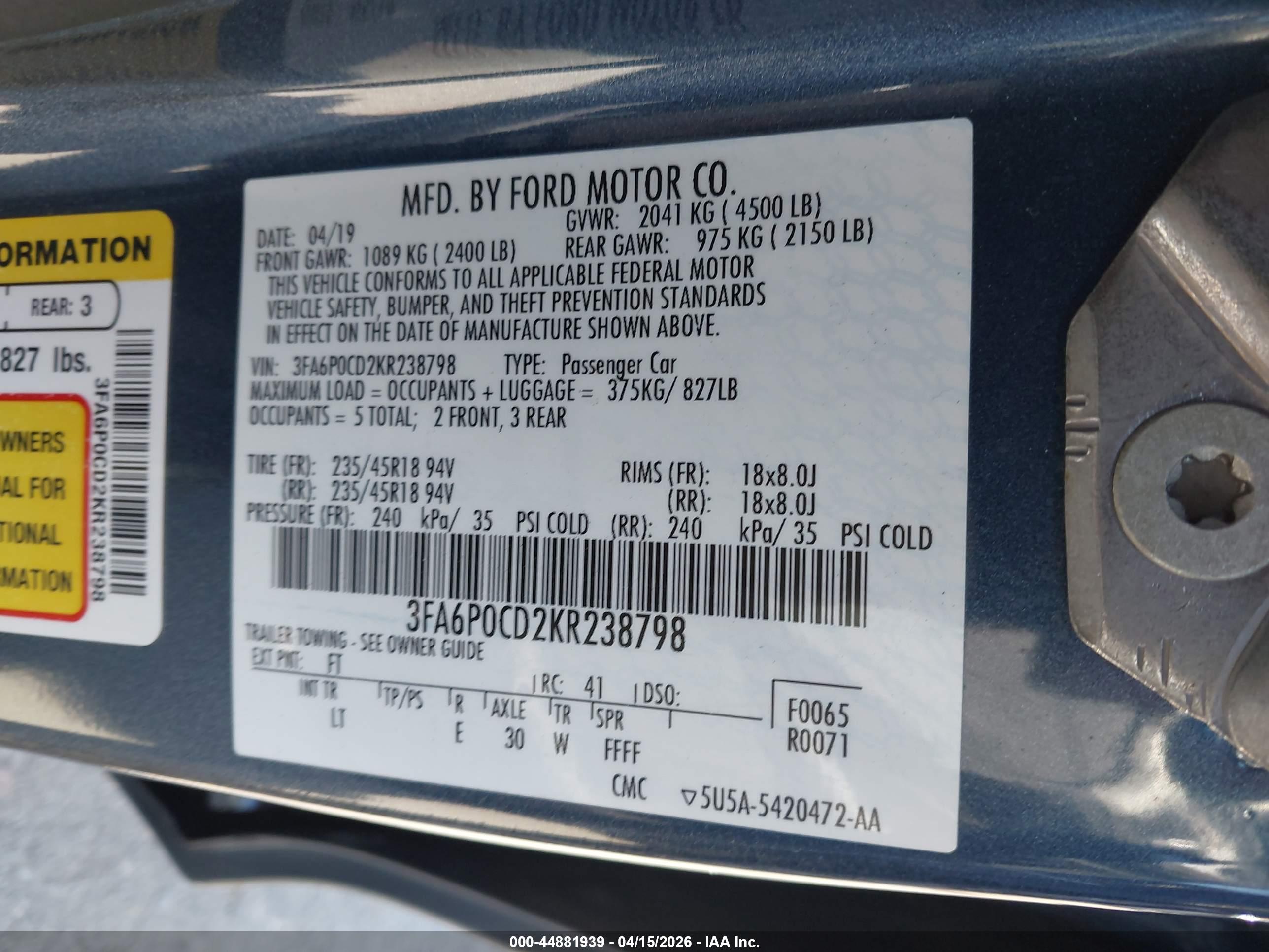 FORD FUSION image 9