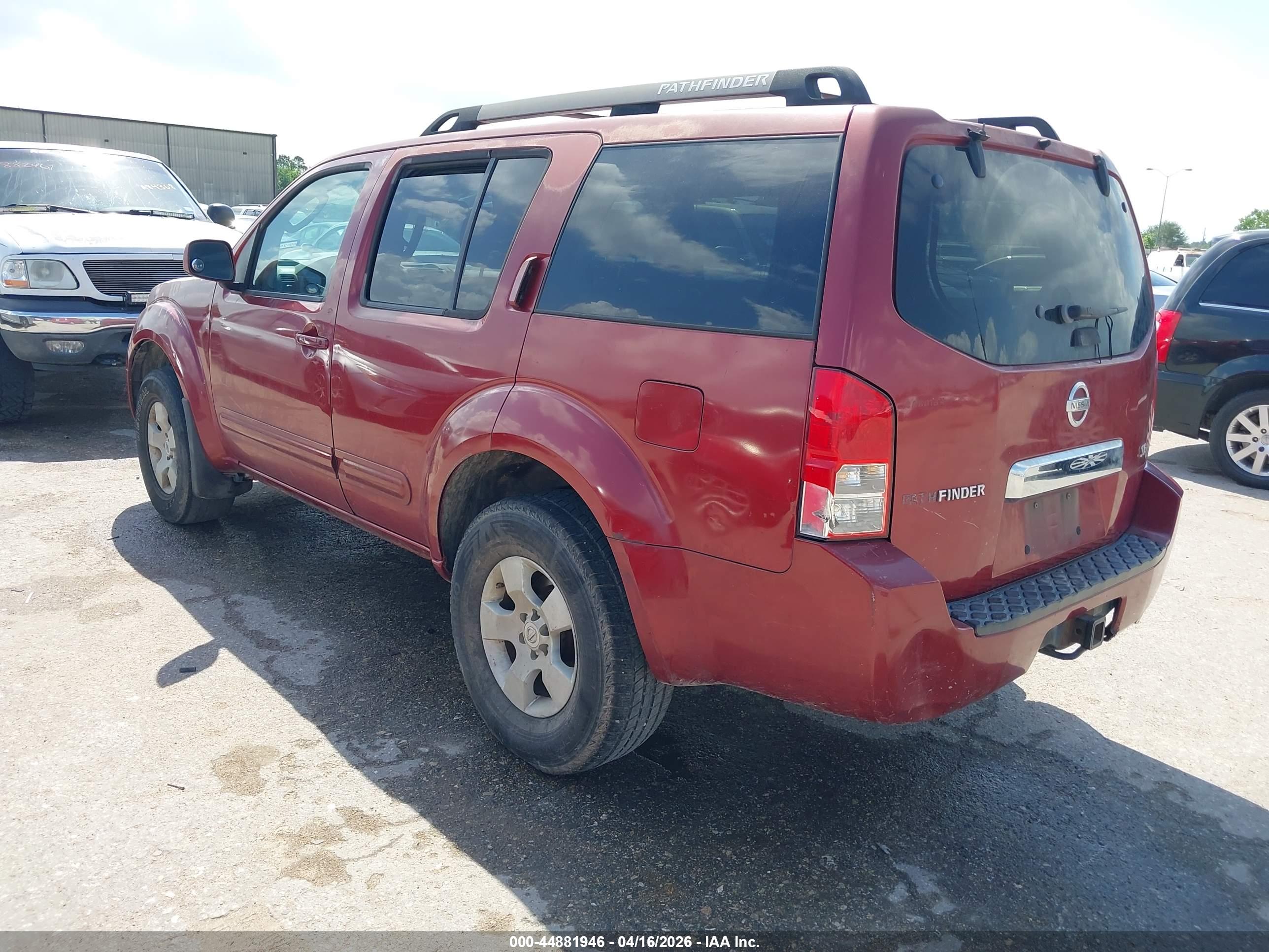 NISSAN PATHFINDER image 3