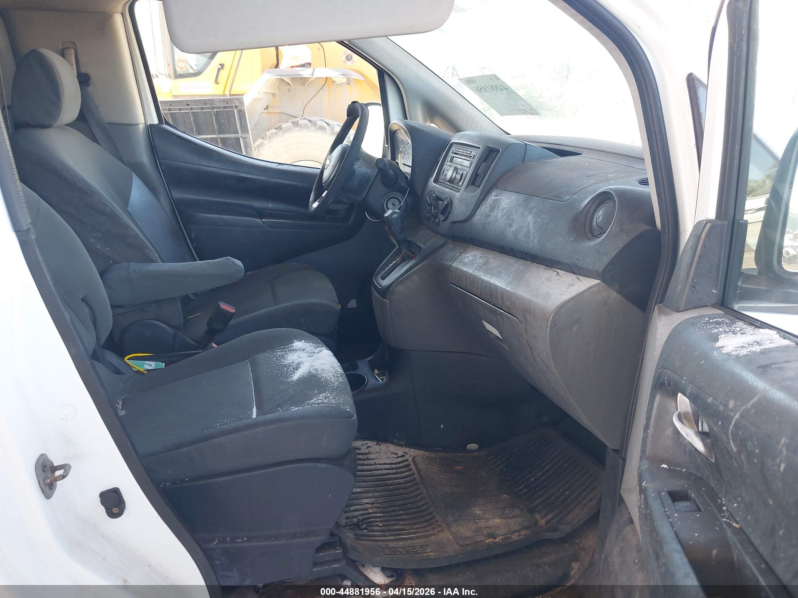 NISSAN NV200 image 5