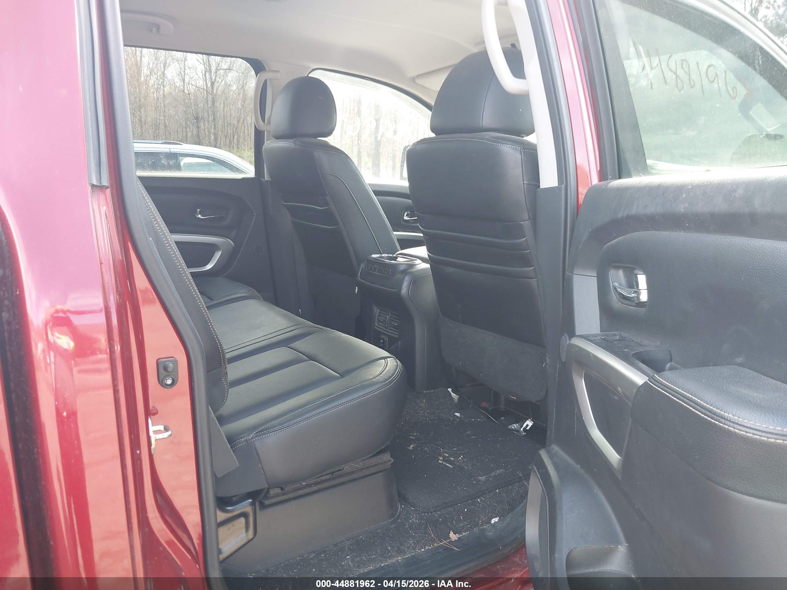 NISSAN TITAN image 8