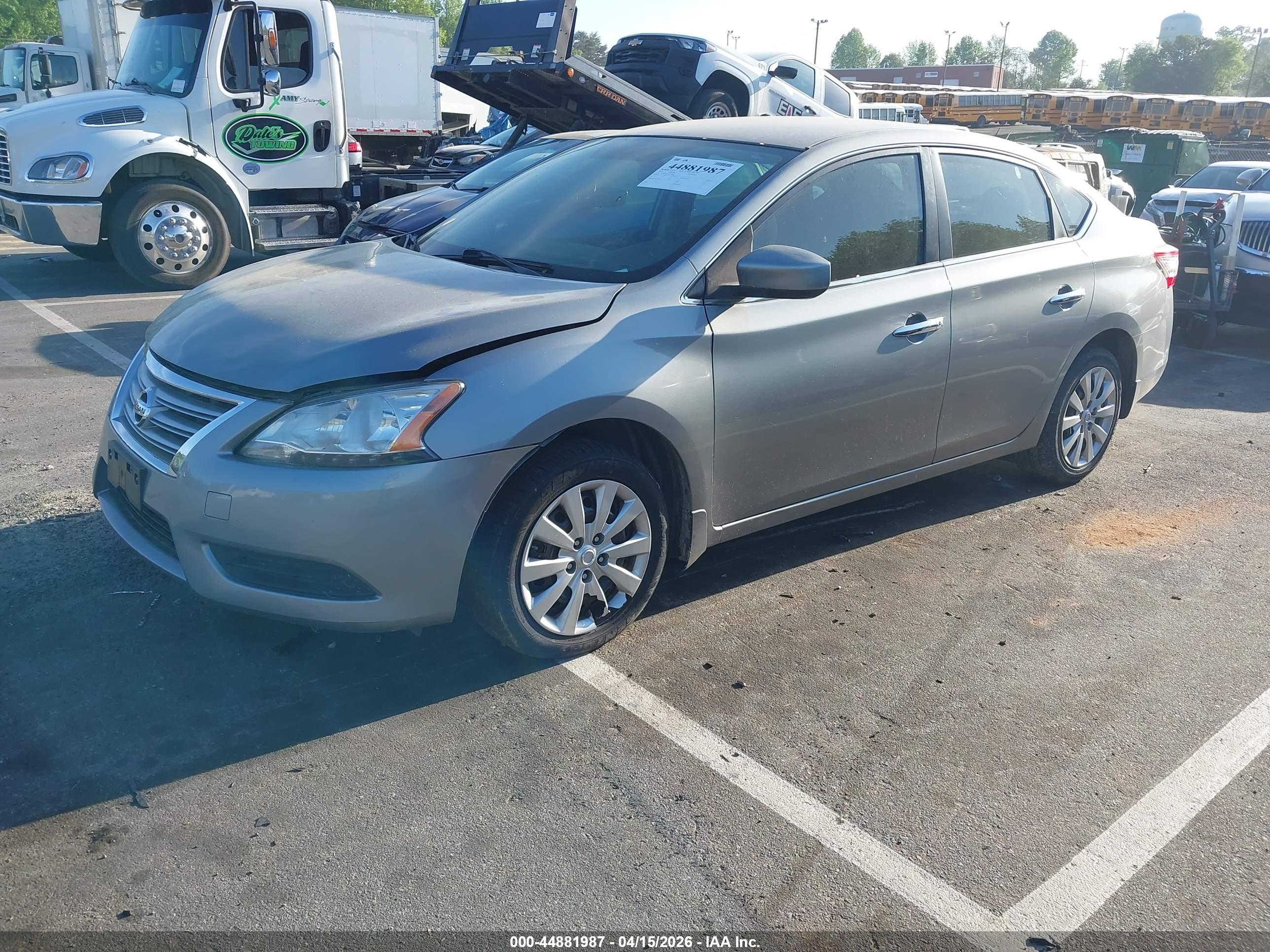 NISSAN SENTRA image 2