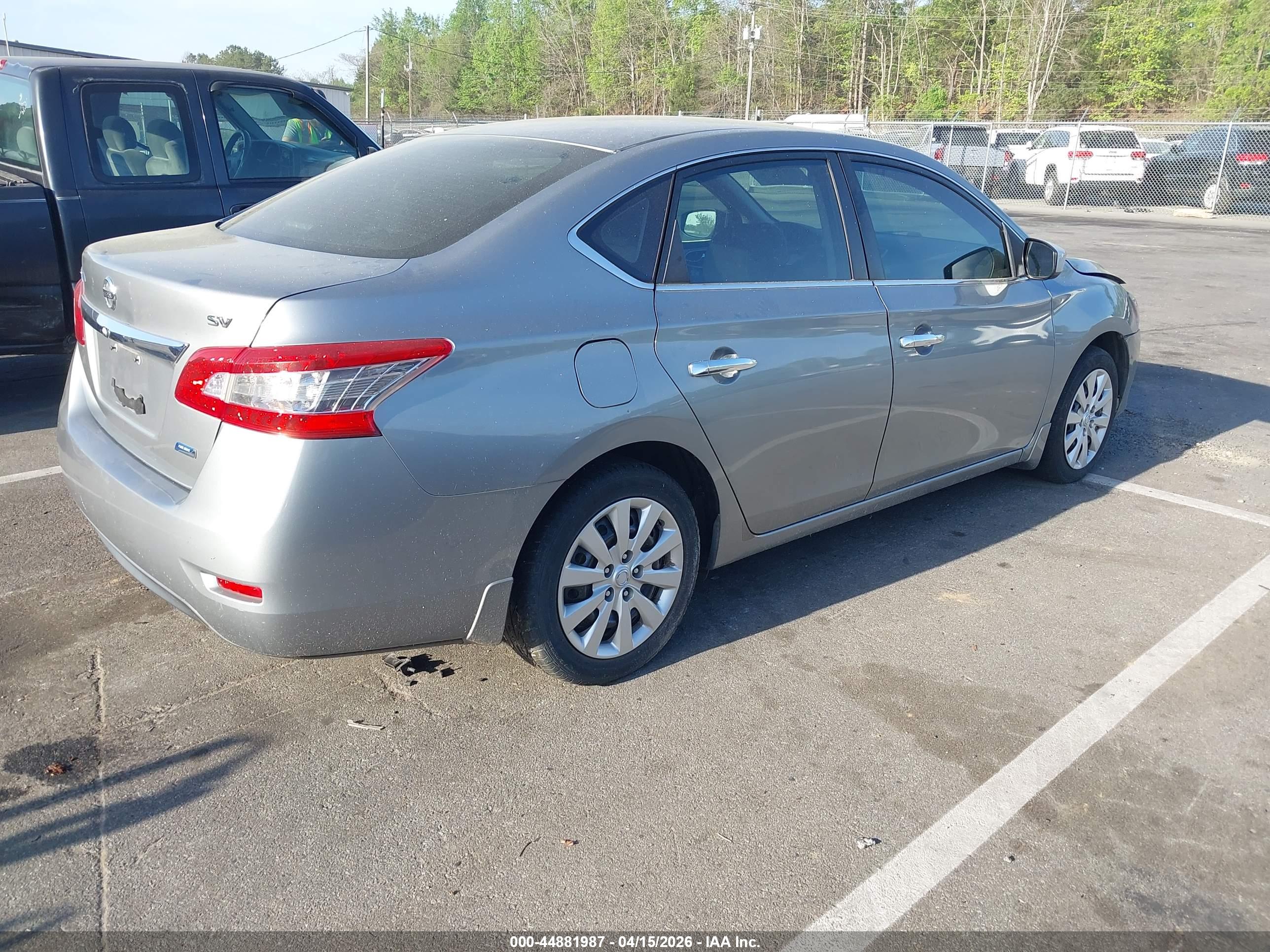 NISSAN SENTRA image 4