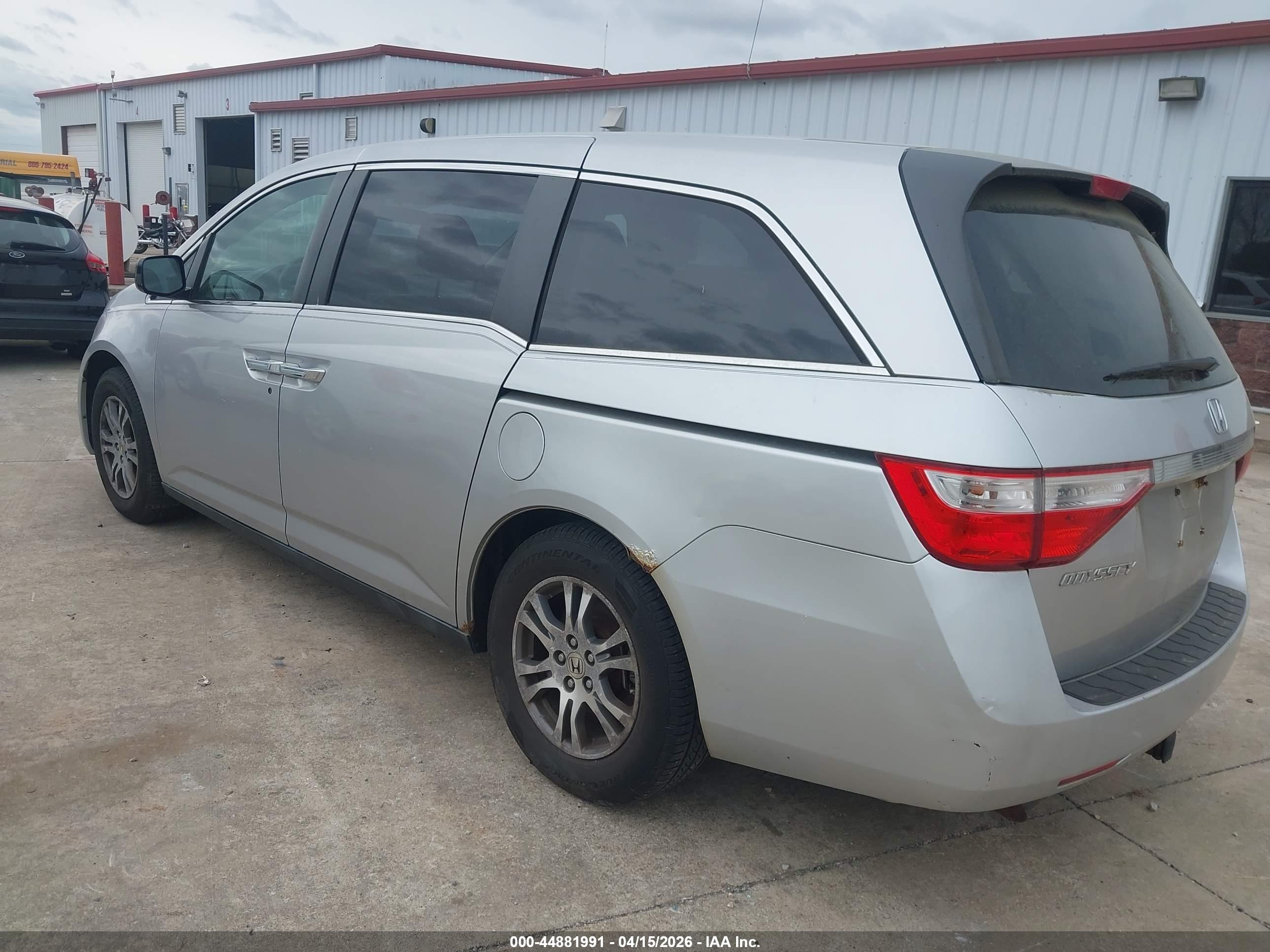 HONDA ODYSSEY image 3