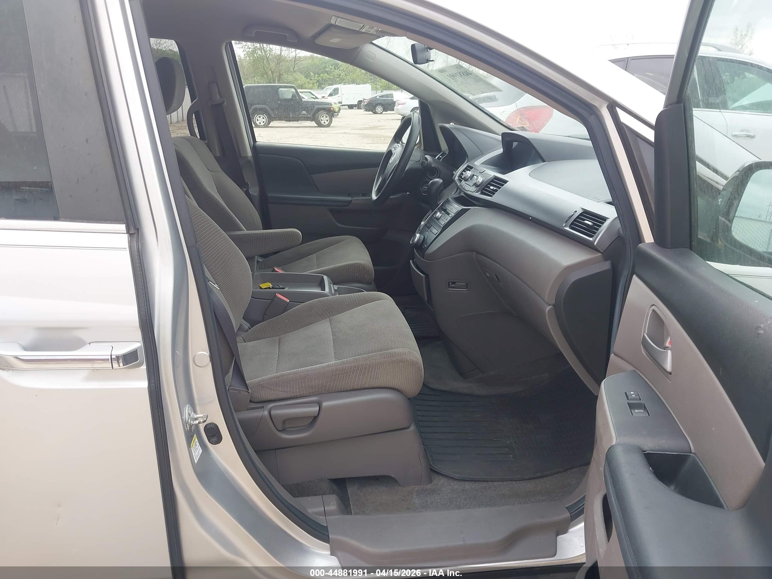 HONDA ODYSSEY image 5
