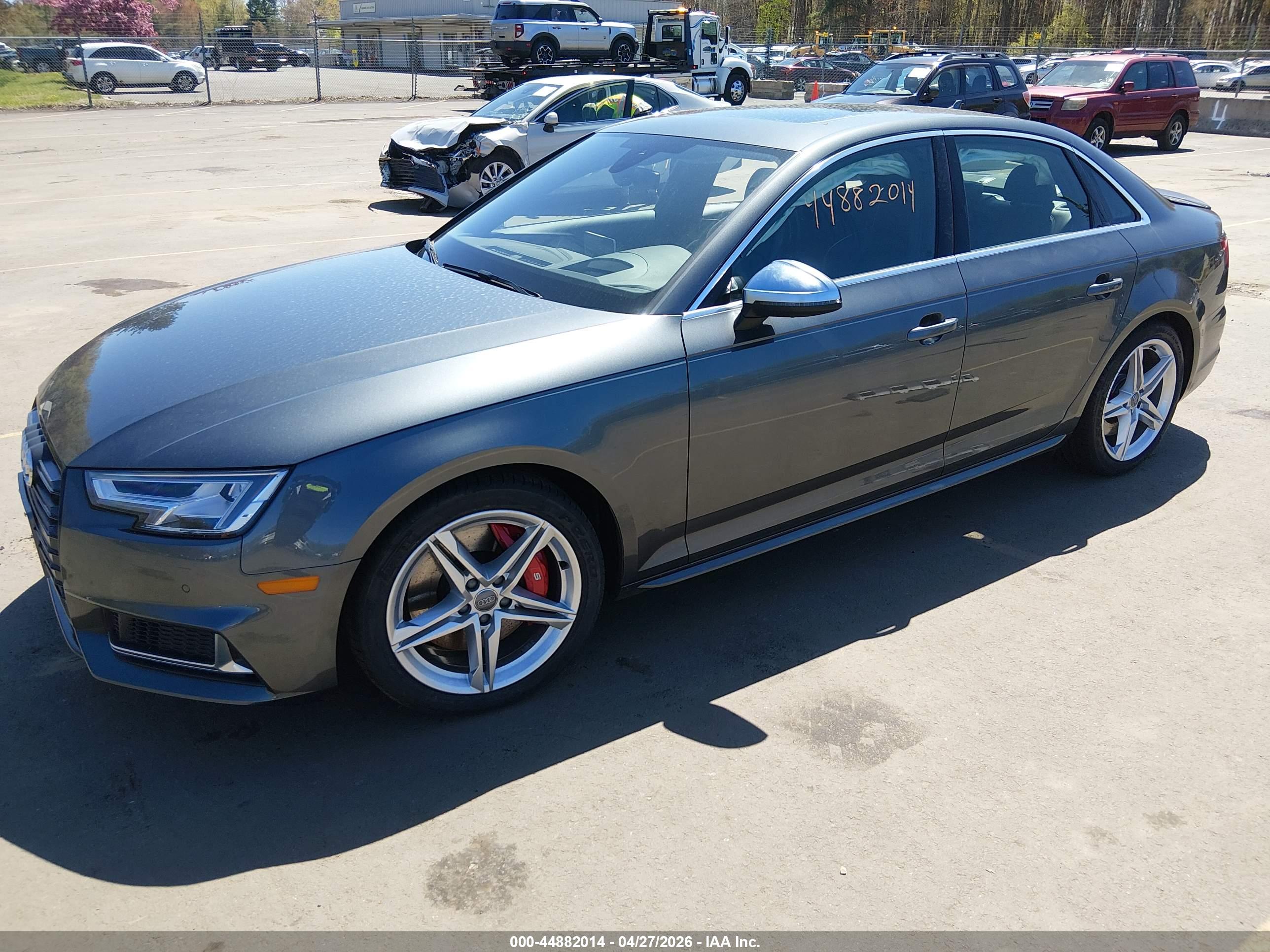 AUDI S4 image 2