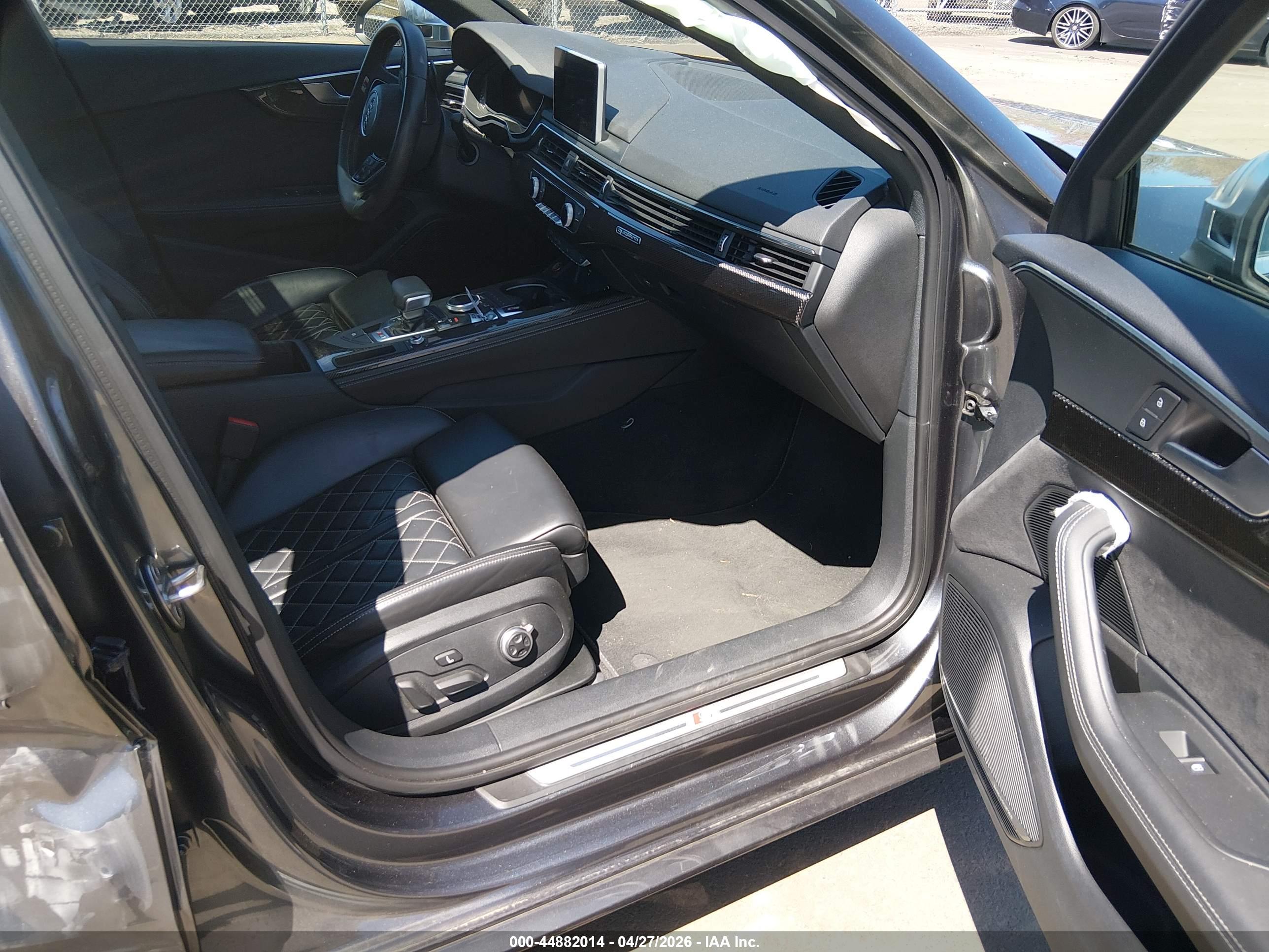 AUDI S4 image 5
