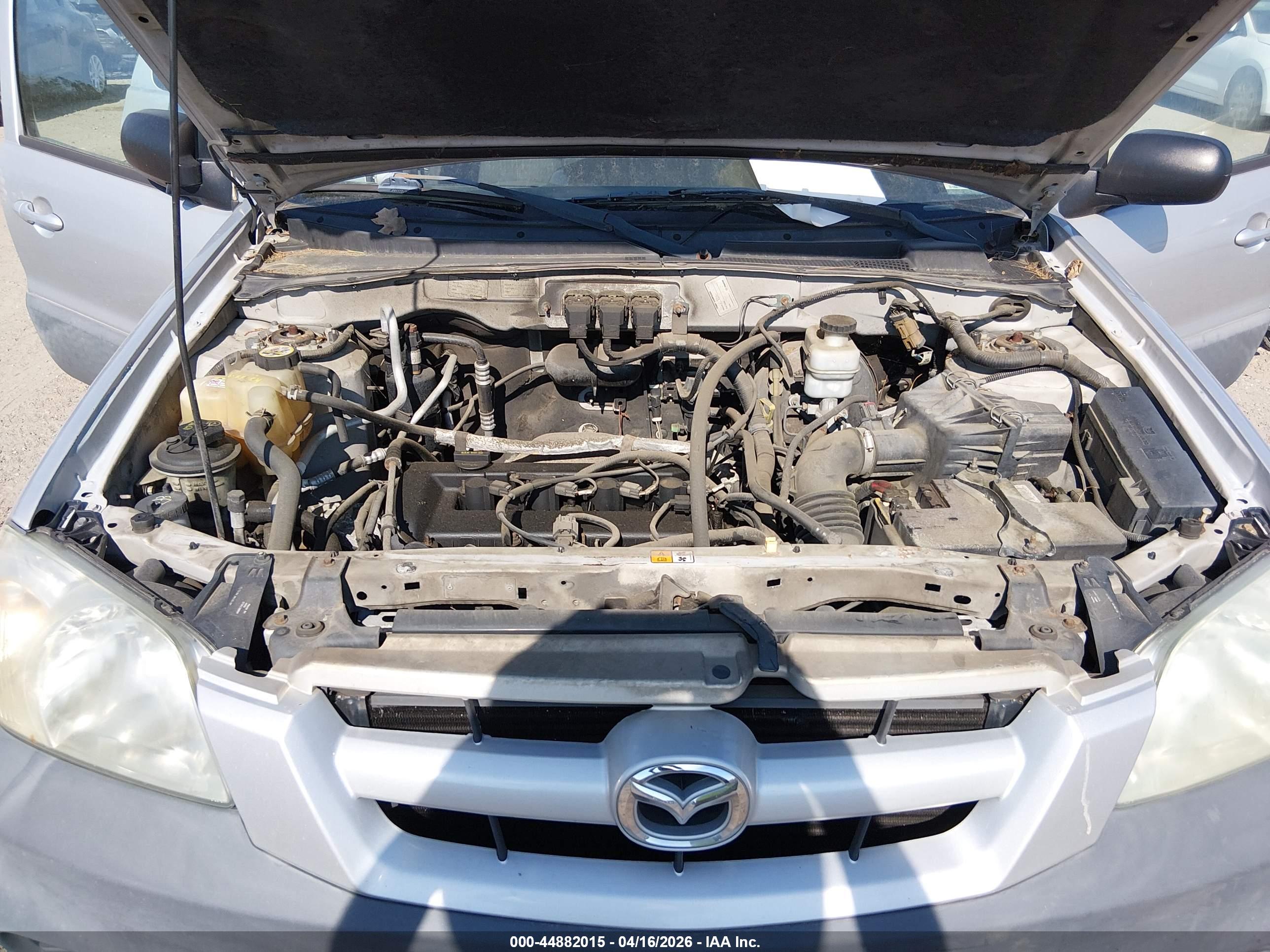 MAZDA TRIBUTE image 10