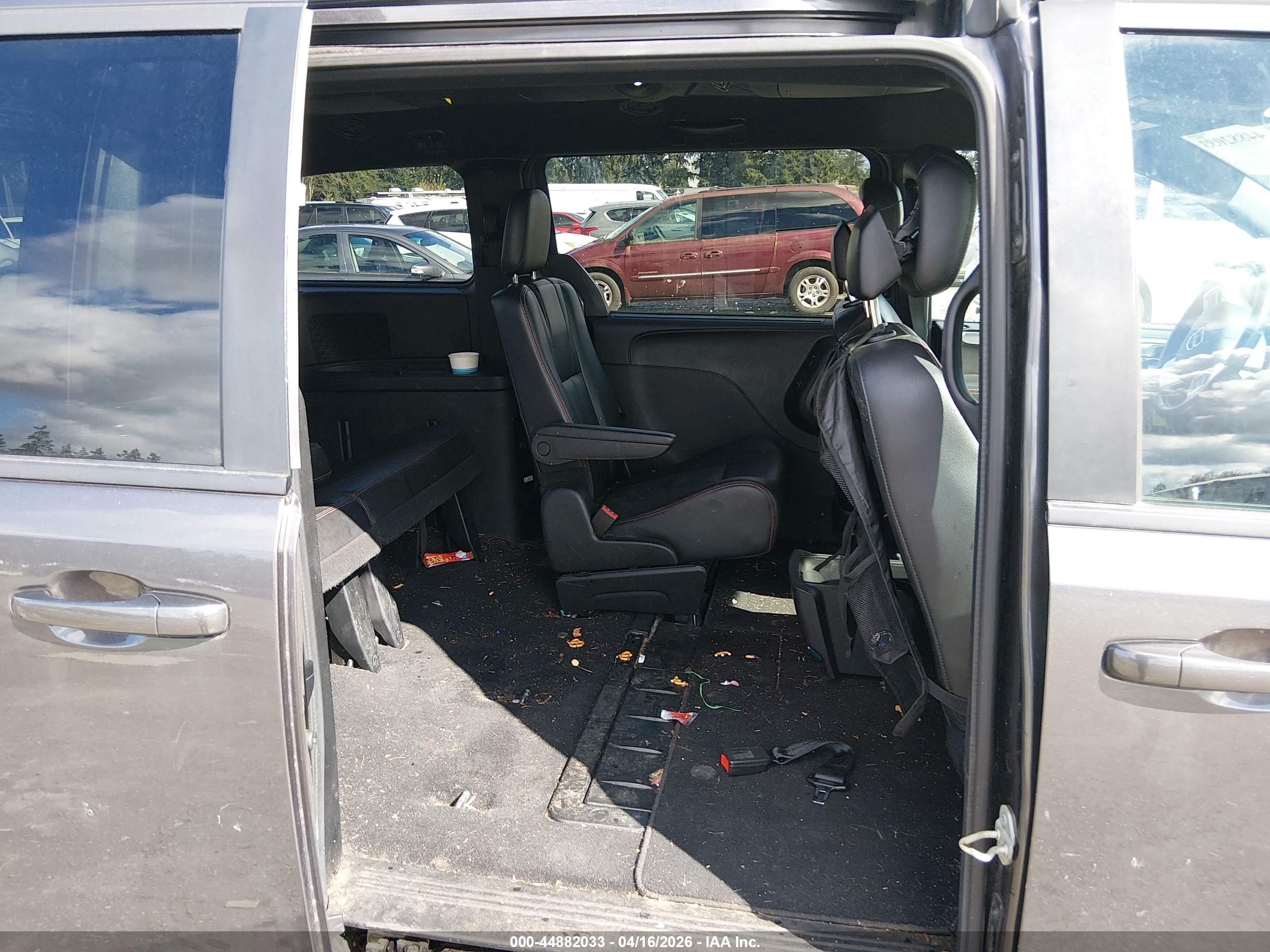 DODGE GRAND image 8