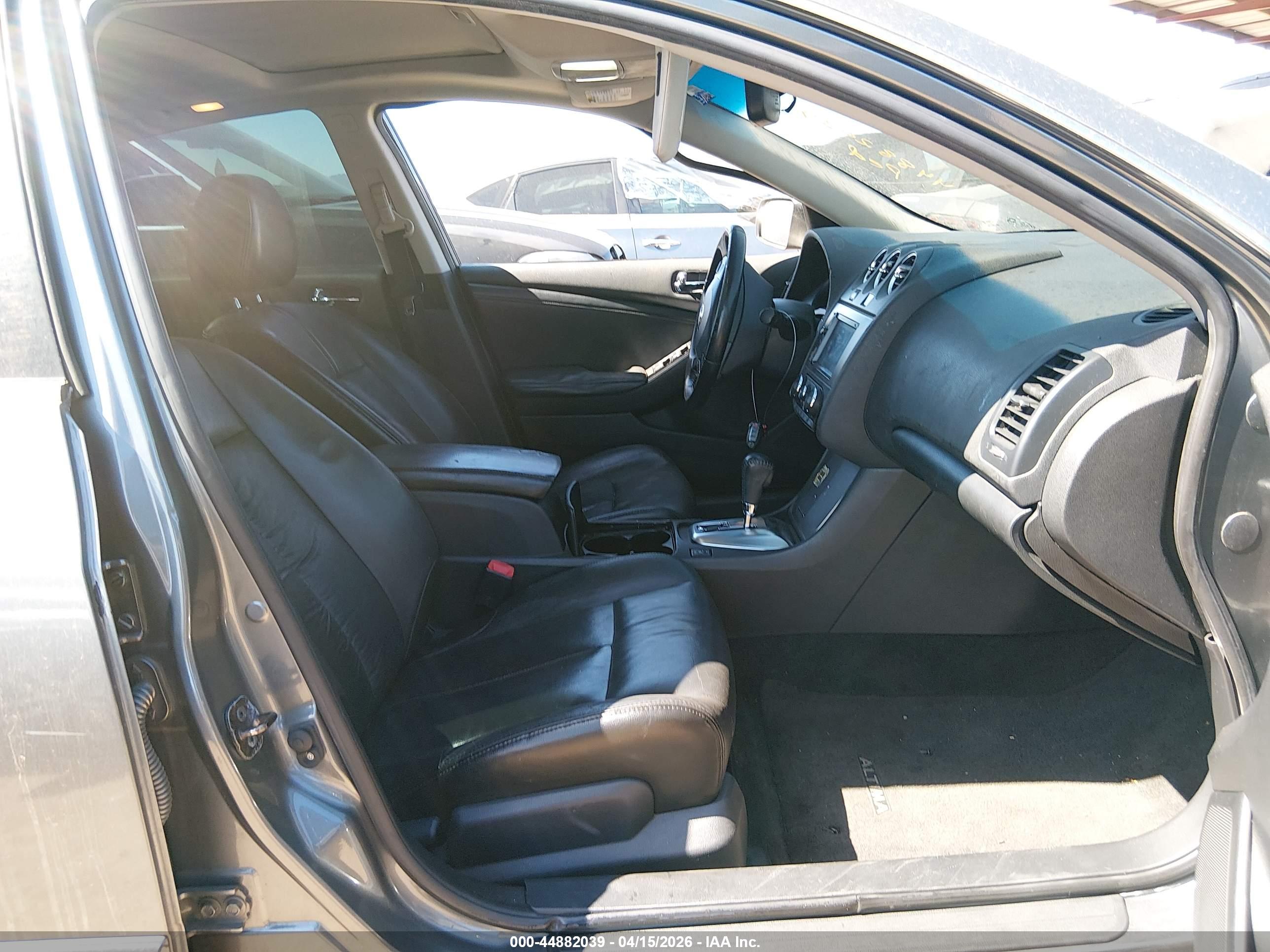 NISSAN ALTIMA image 5