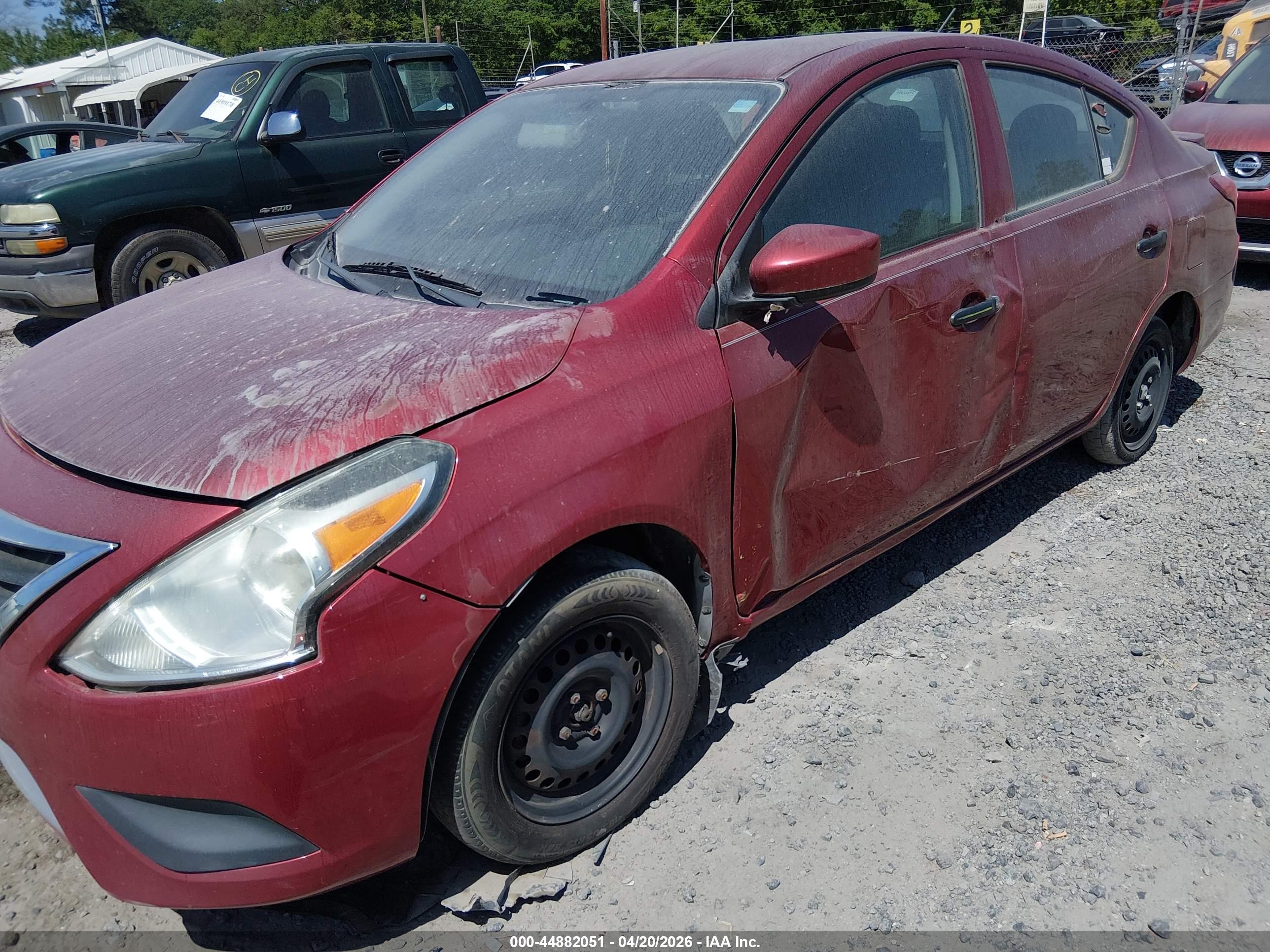 NISSAN VERSA image 6