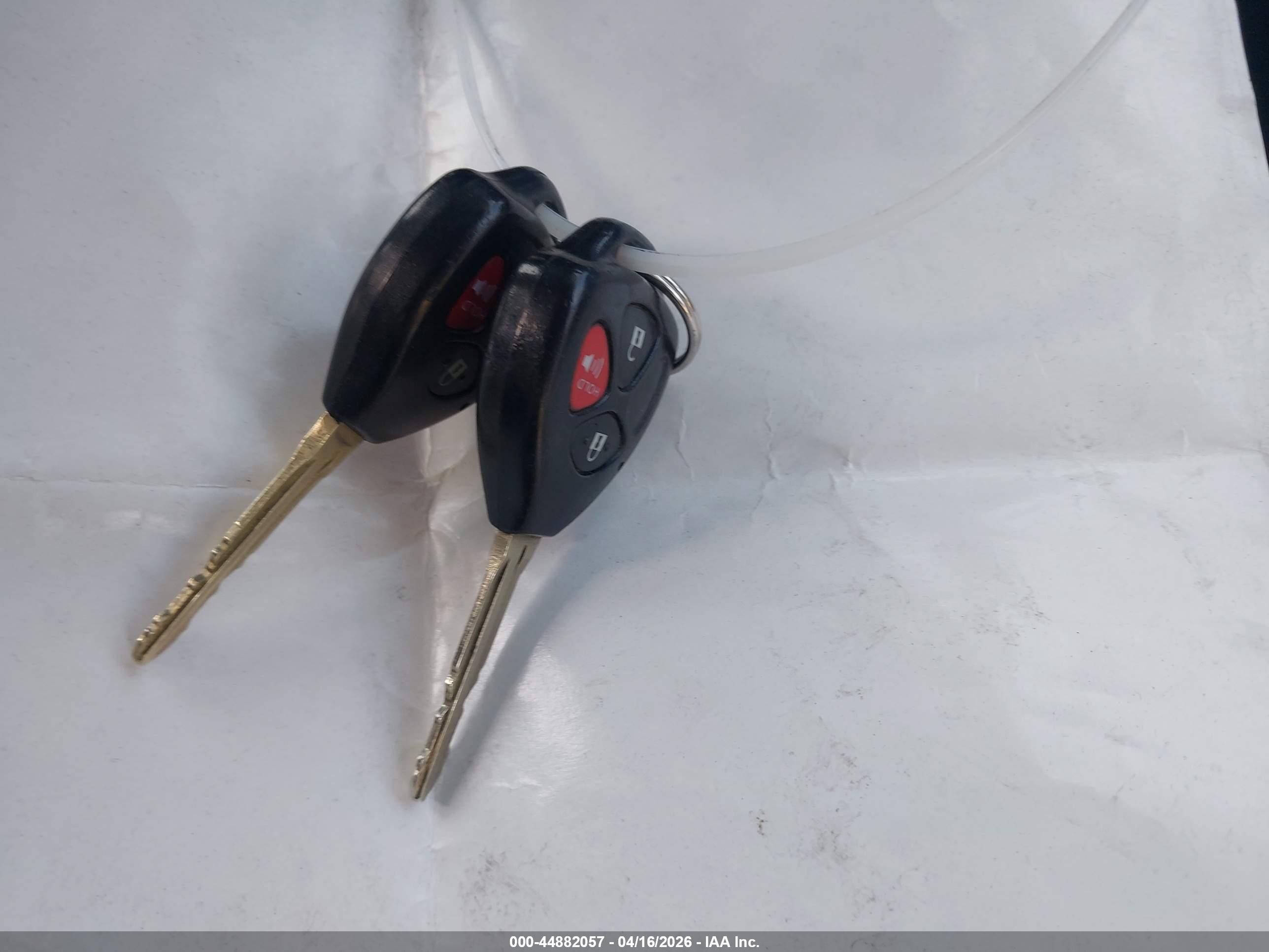 TOYOTA YARIS image 11