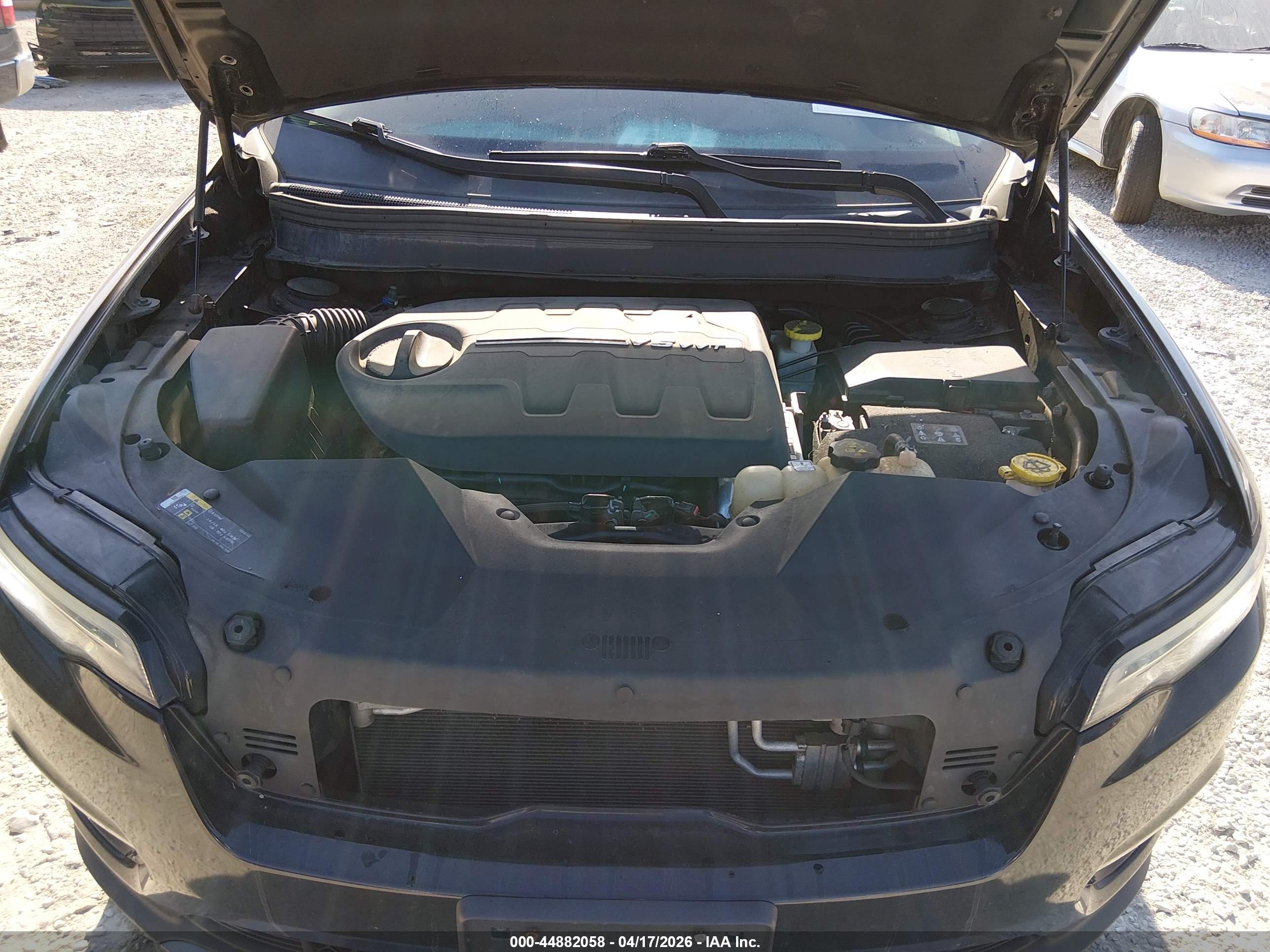 JEEP CHEROKEE image 10