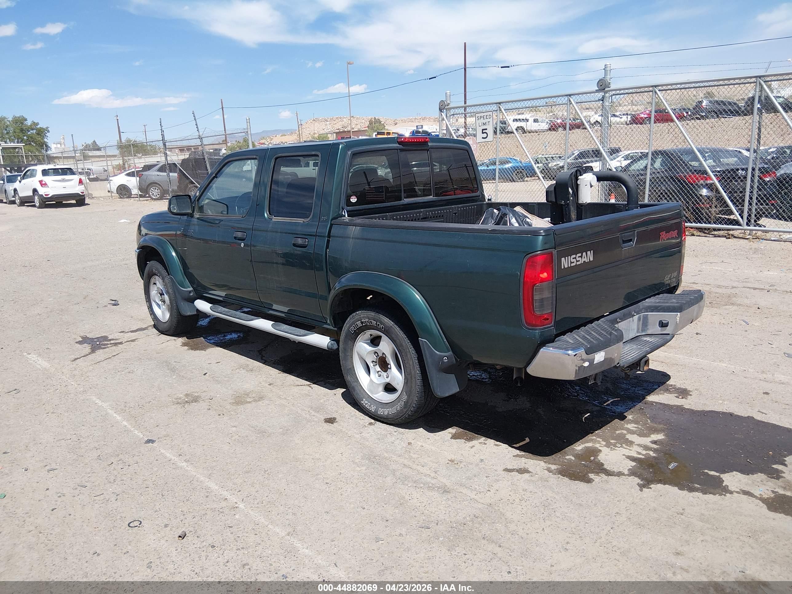 NISSAN FRONTIER image 3