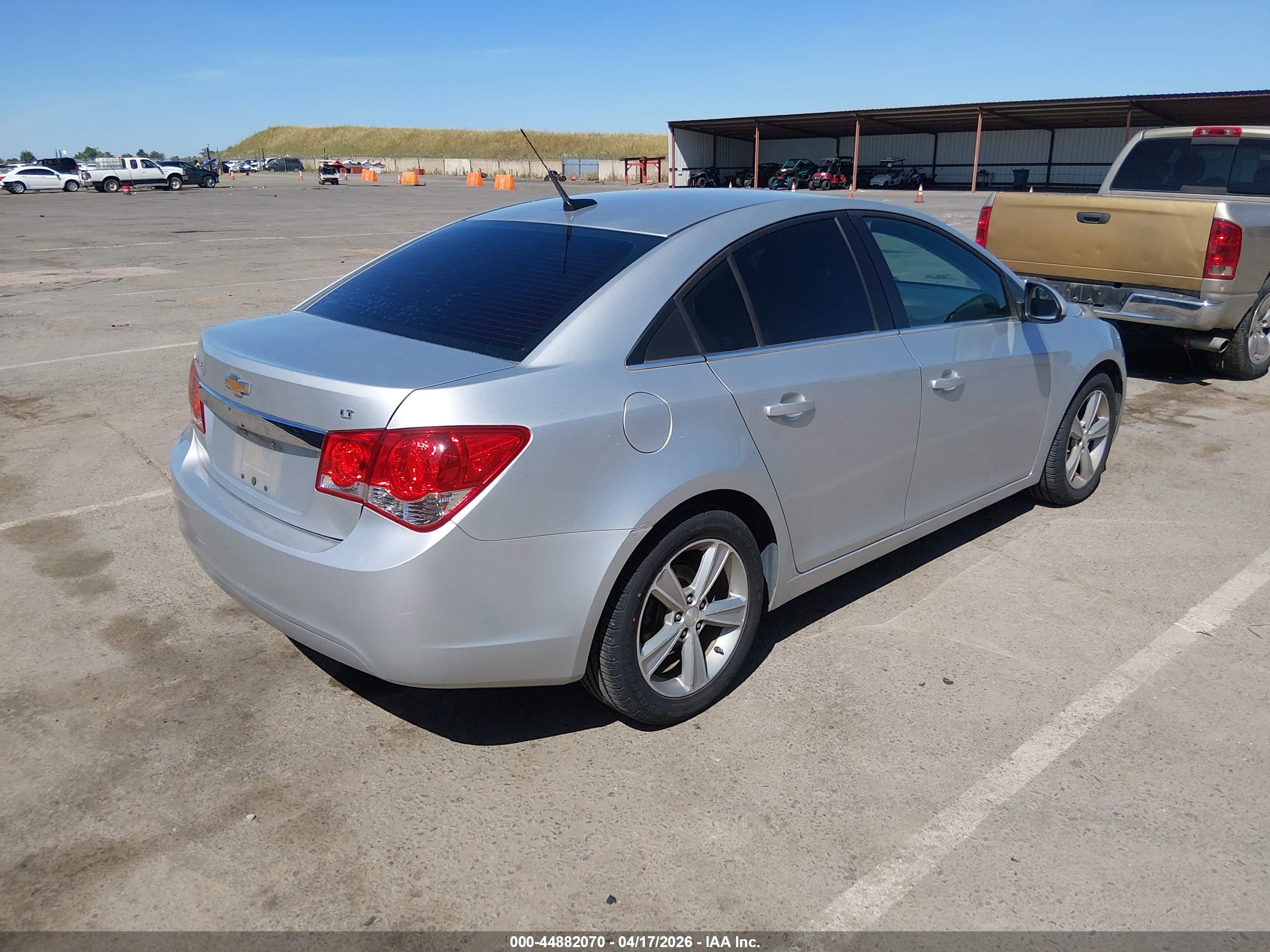 CHEVROLET CRUZE image 4