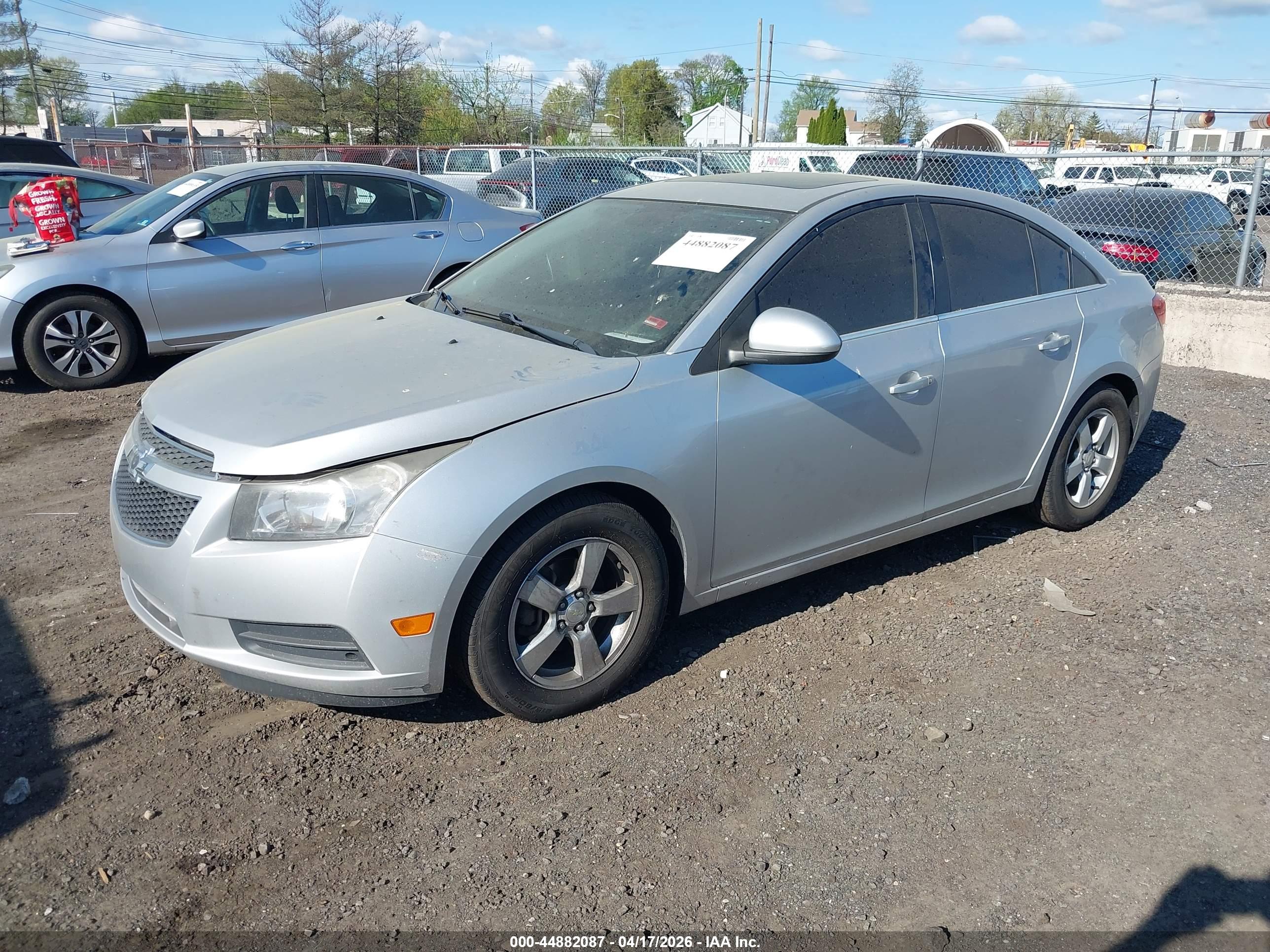 CHEVROLET CRUZE image 2