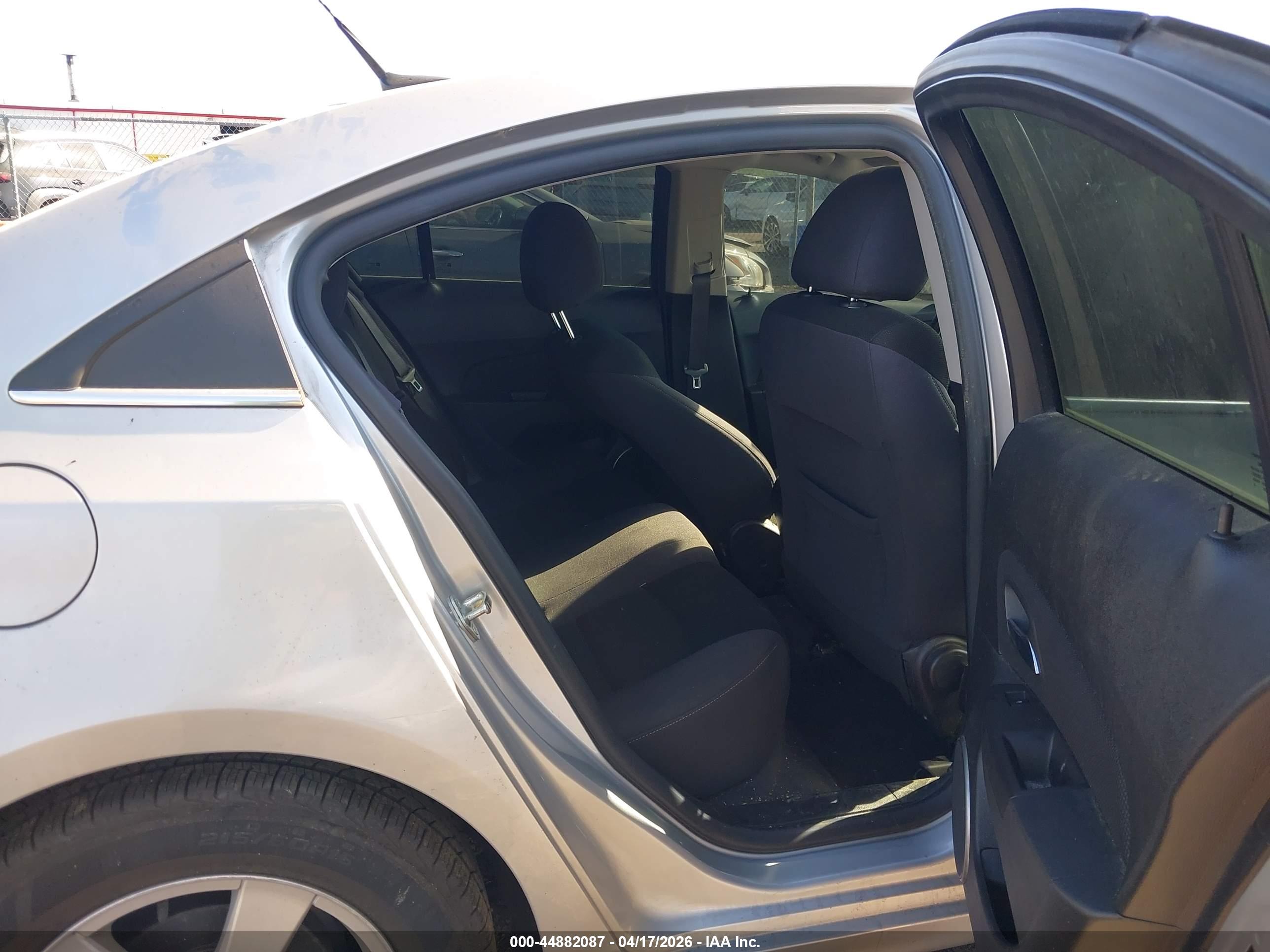 CHEVROLET CRUZE image 8