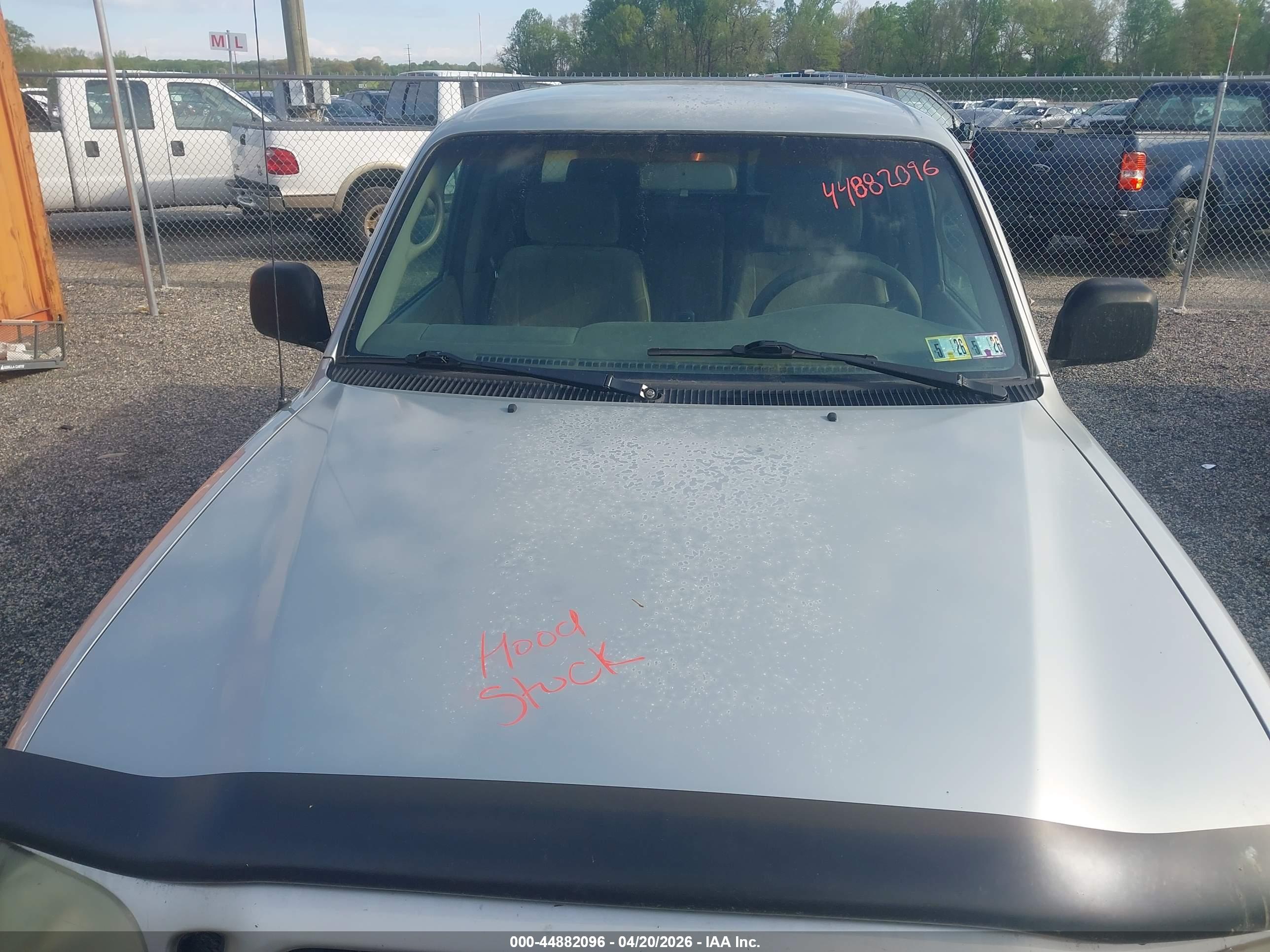 TOYOTA TACOMA image 10