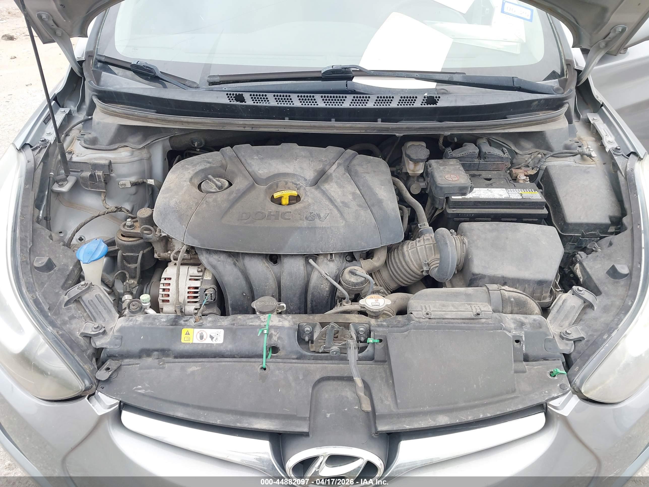 HYUNDAI ELANTRA image 10