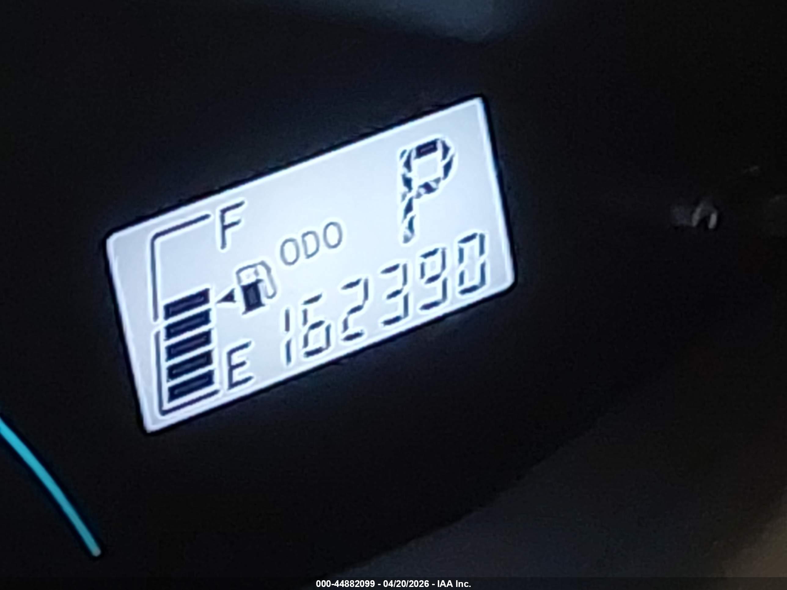 TOYOTA YARIS image 7