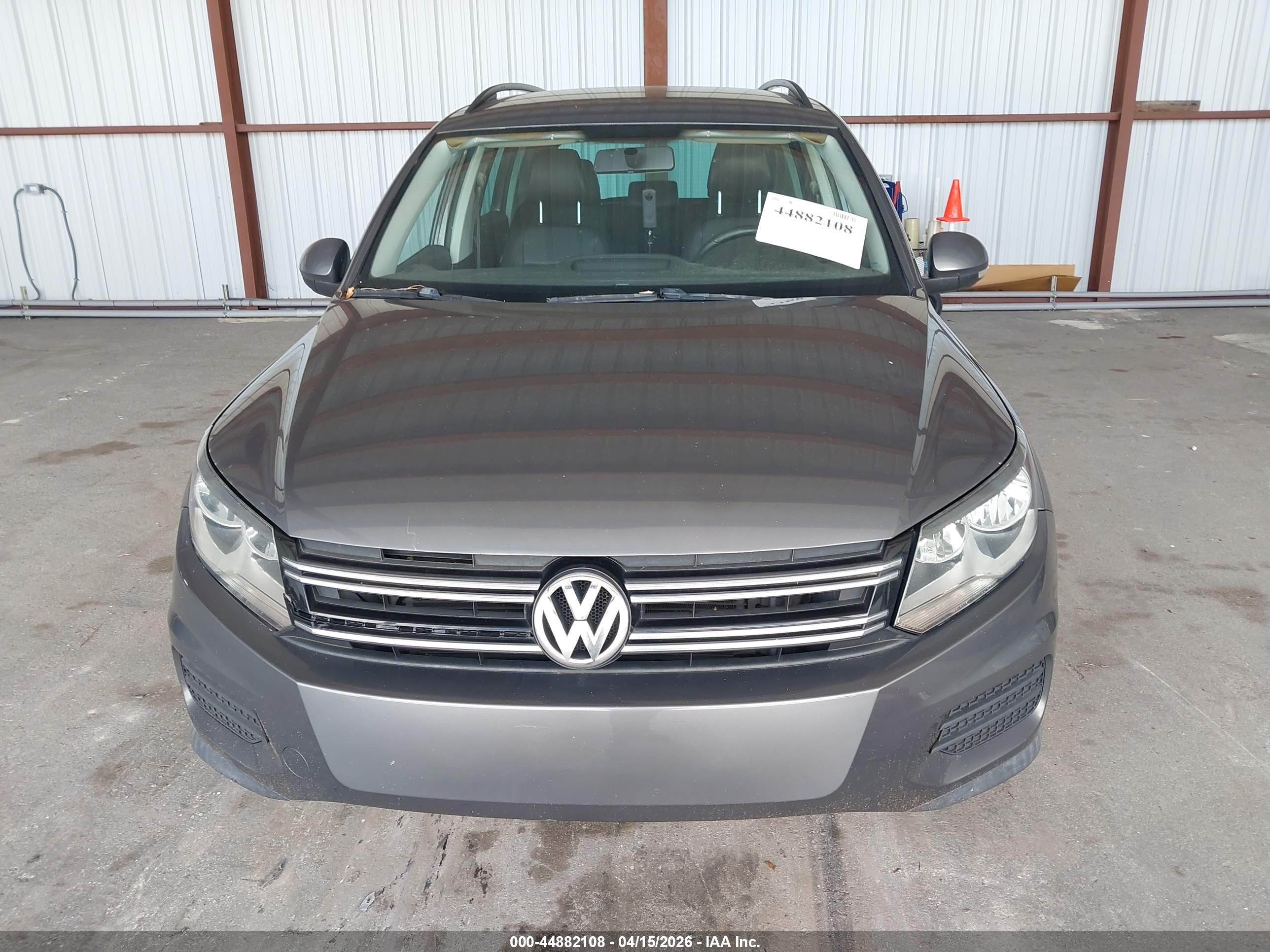 VOLKSWAGEN TIGUAN image 6