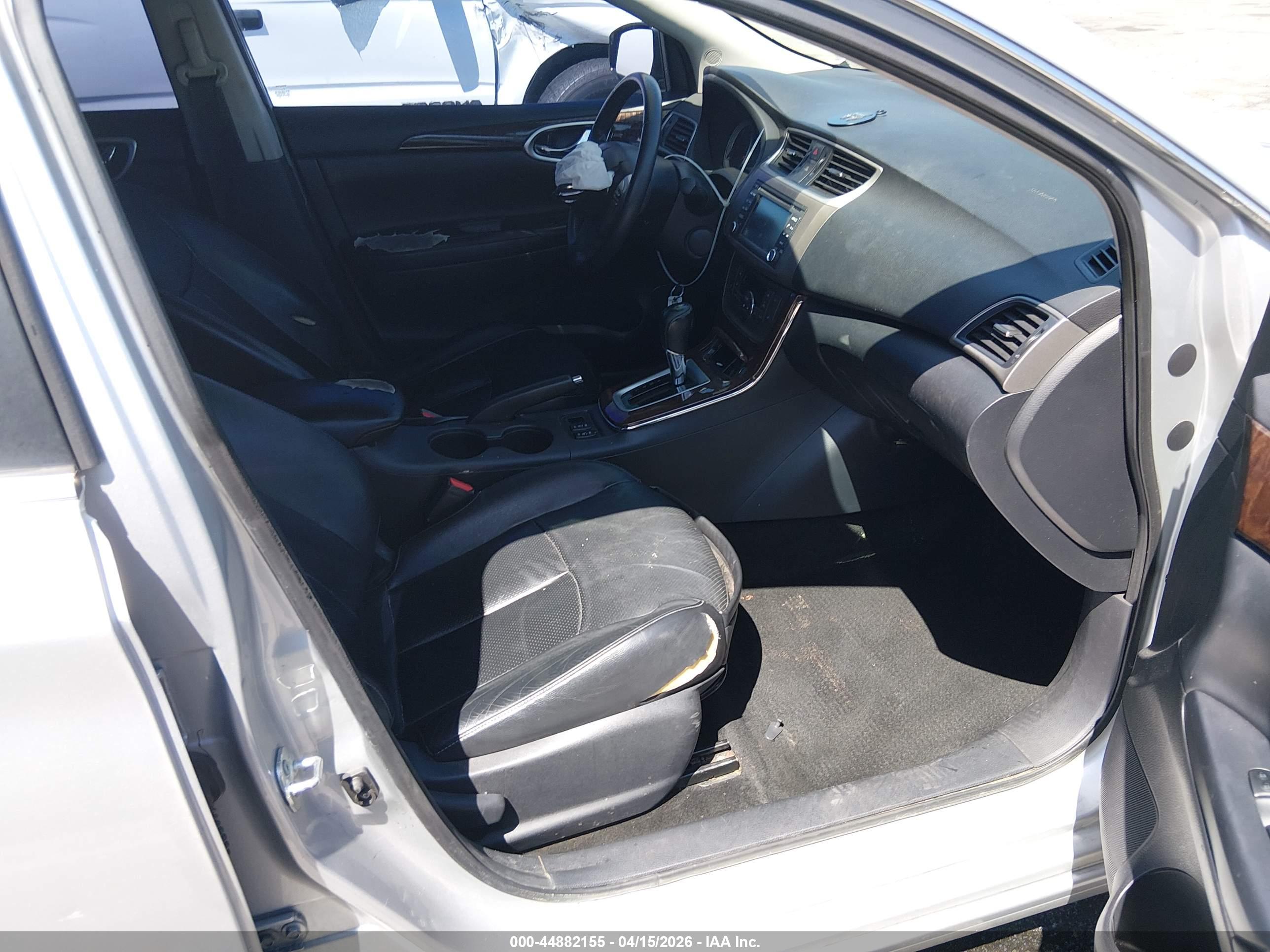 NISSAN SENTRA image 5
