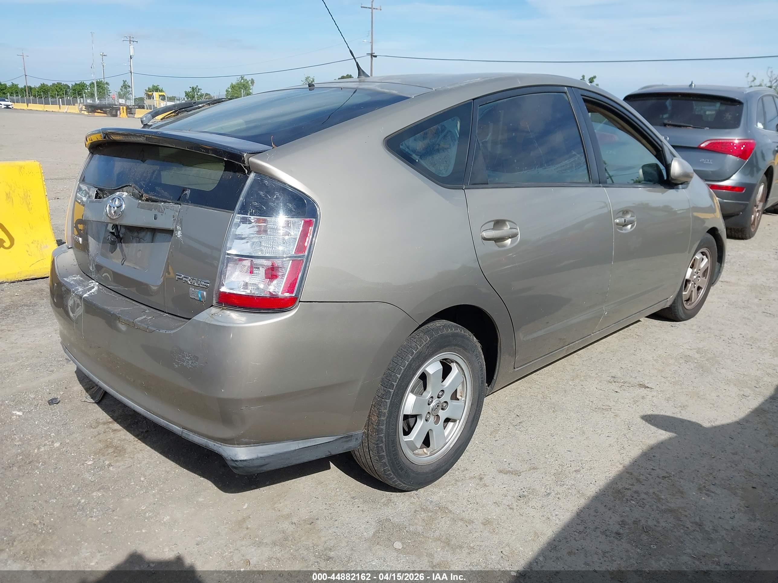 TOYOTA PRIUS image 4