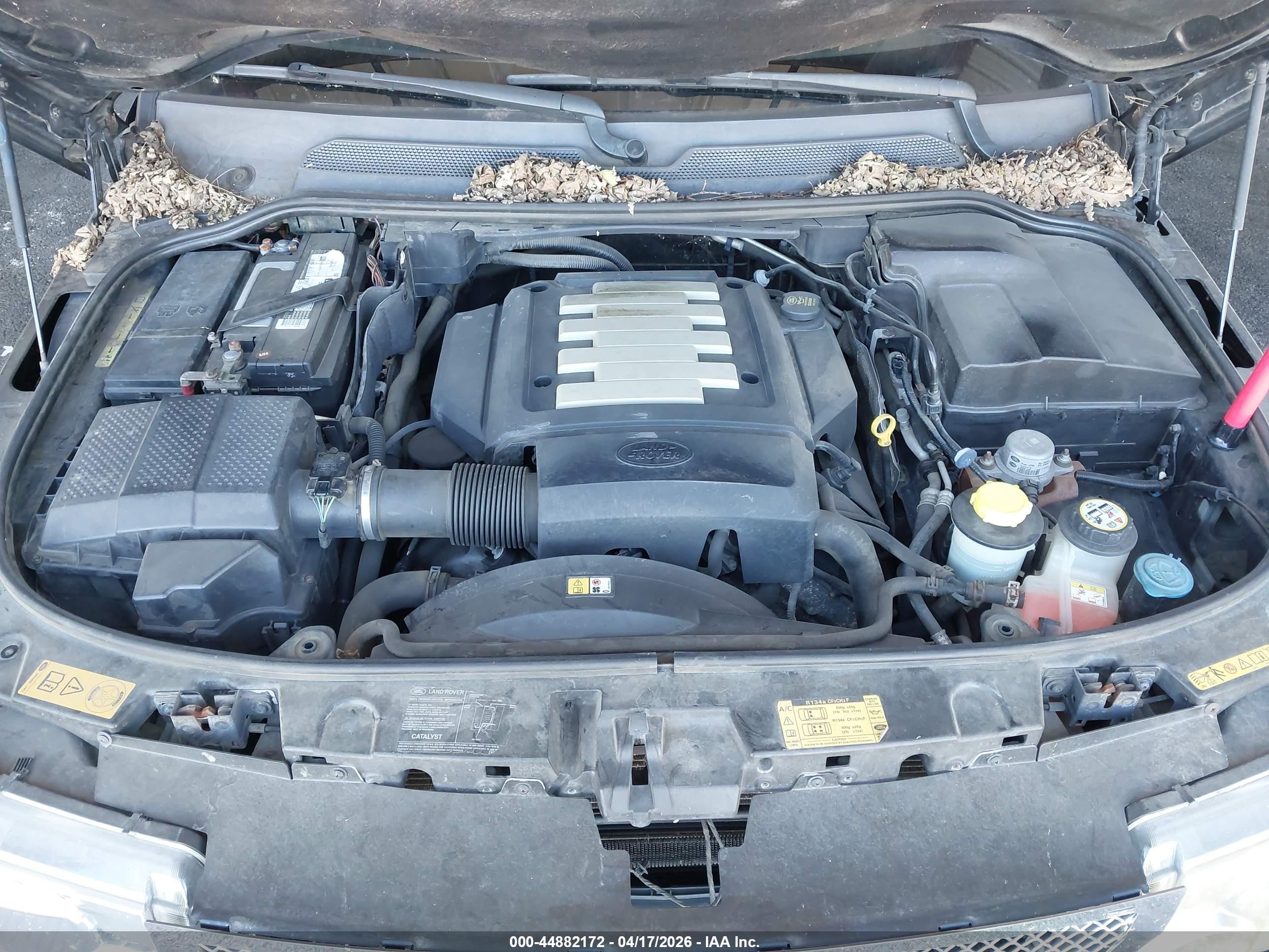 LAND ROVER image 10